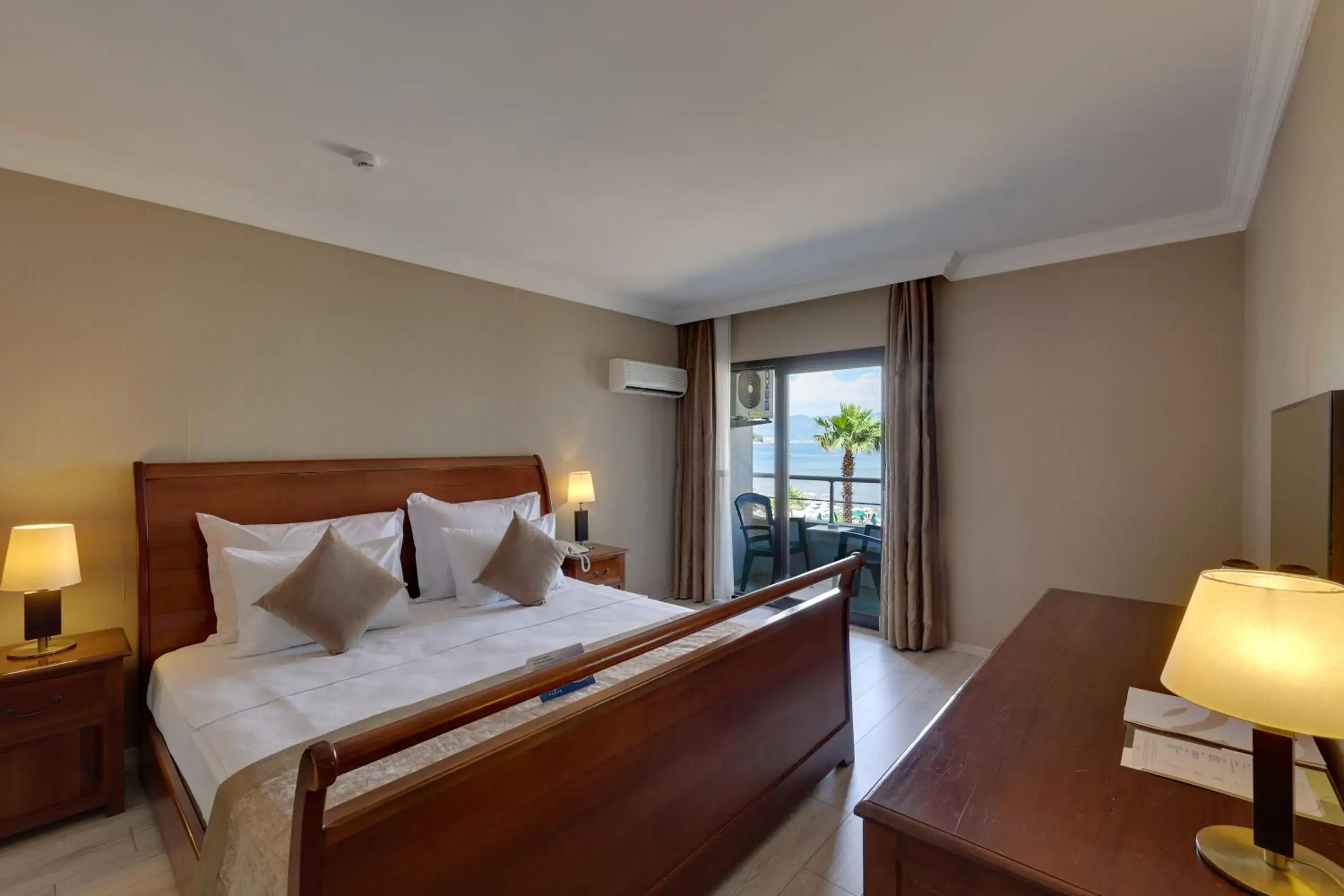 Suite with Sea View in Faros Premium Beach Suite with Sea View in Faros Premium Beach