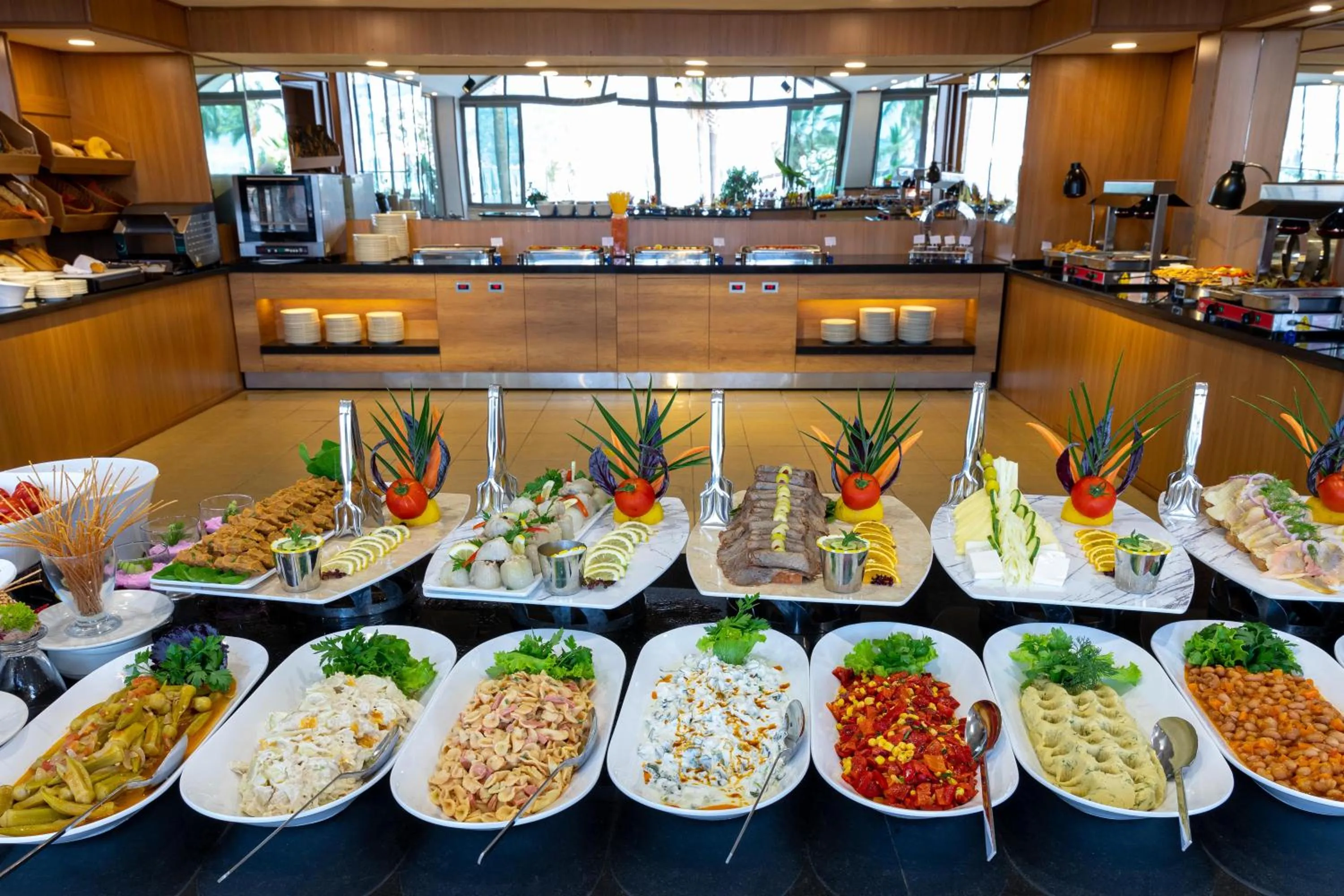 Food and drinks in Faros Premium Beach