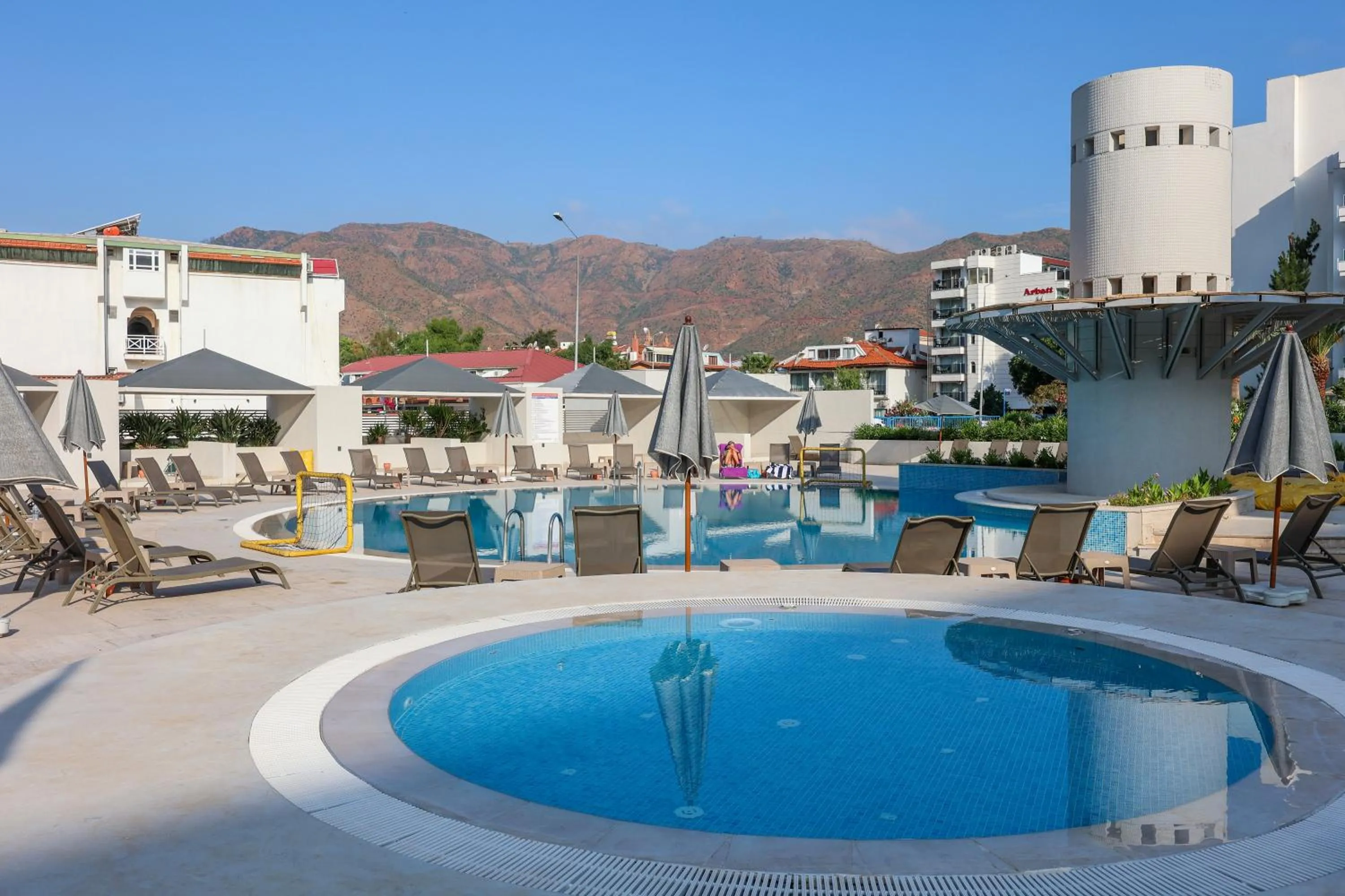 Swimming pool in Faros Premium Beach