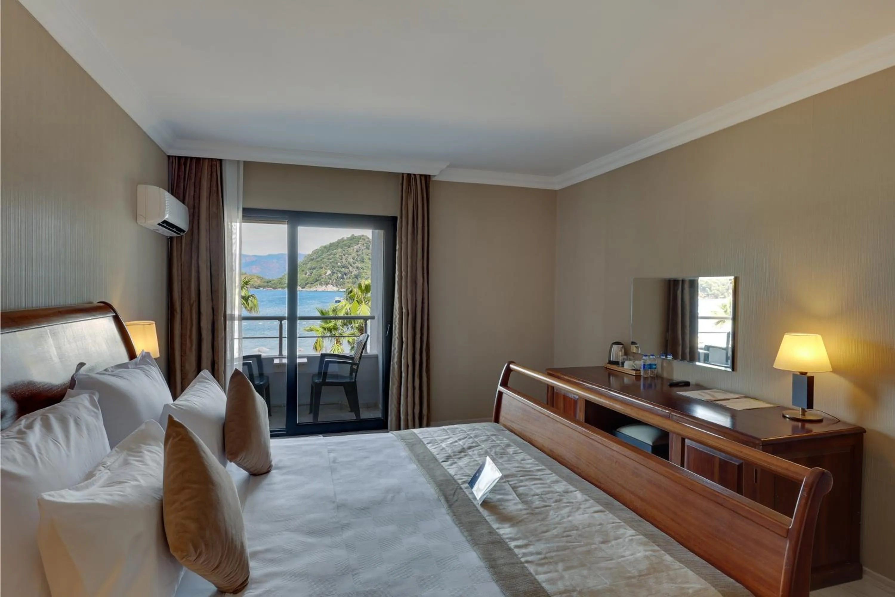 Bedroom, Bed in Faros Premium Beach