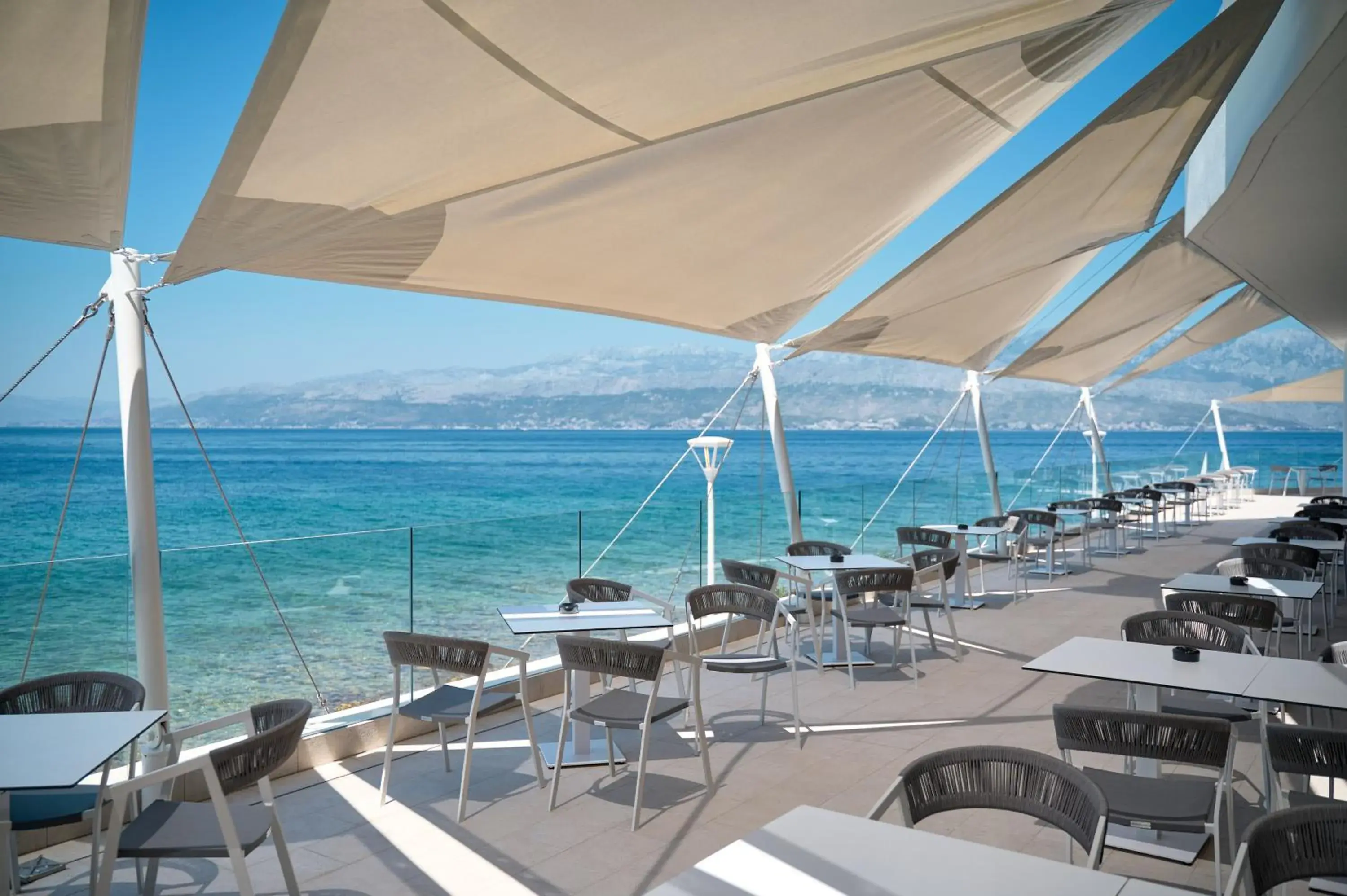 Restaurant/places to eat in Grand Hotel View Restaurant/places to eat in Grand Hotel View