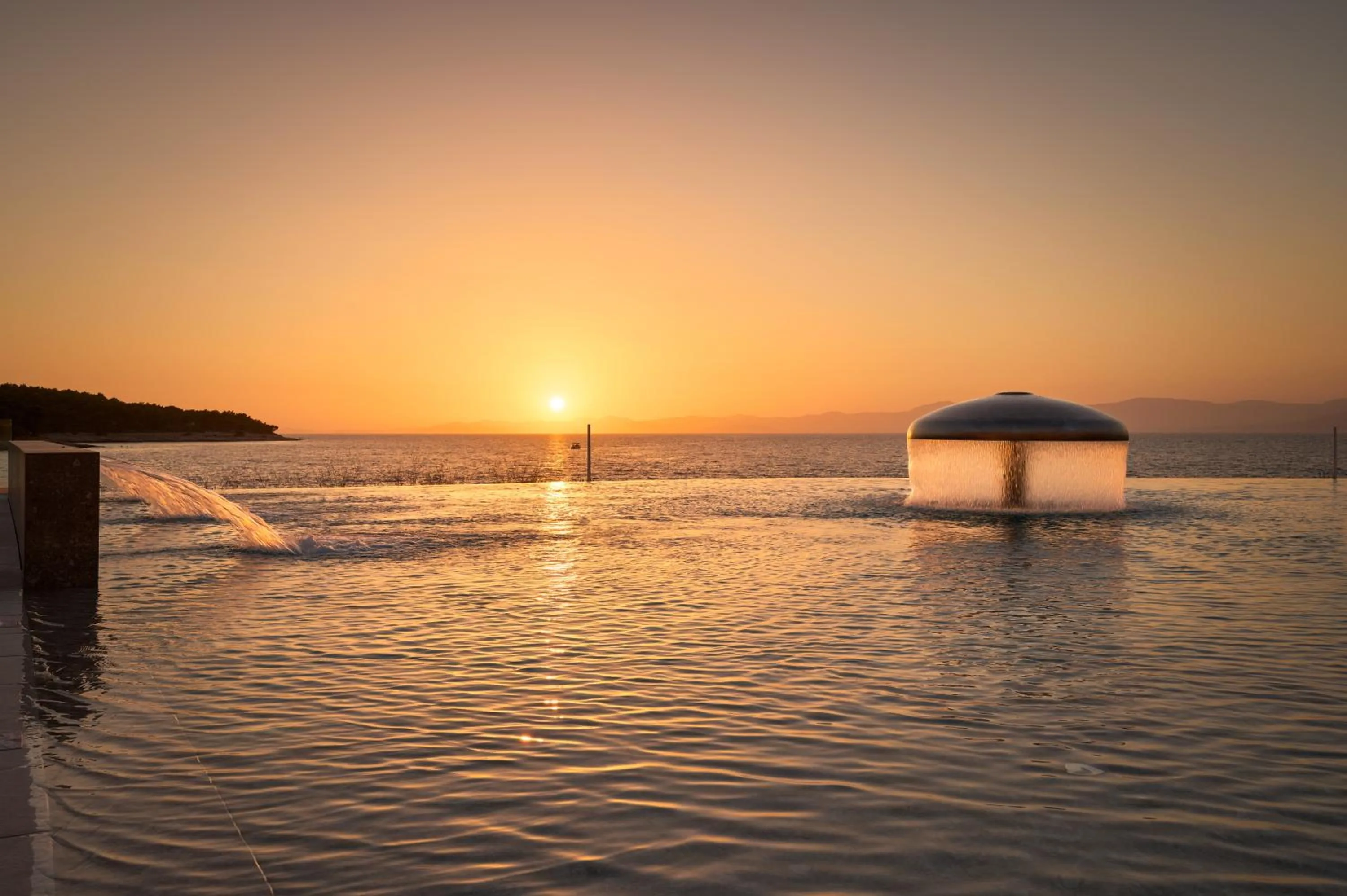 Swimming pool in Grand Hotel View