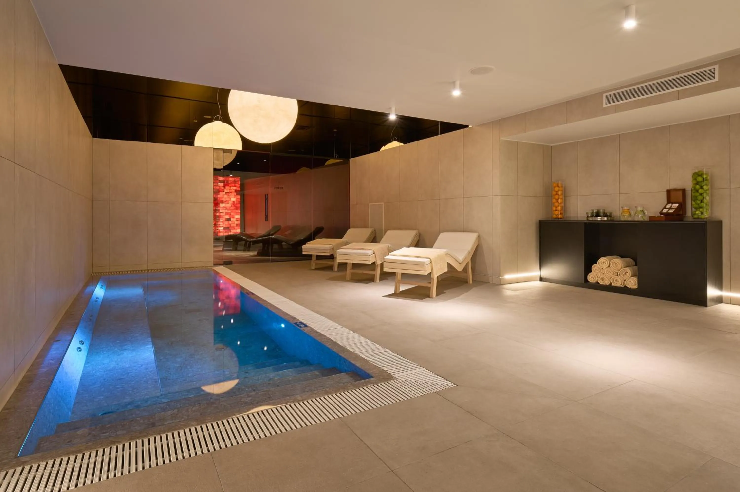 Hot Tub in Grand Hotel View