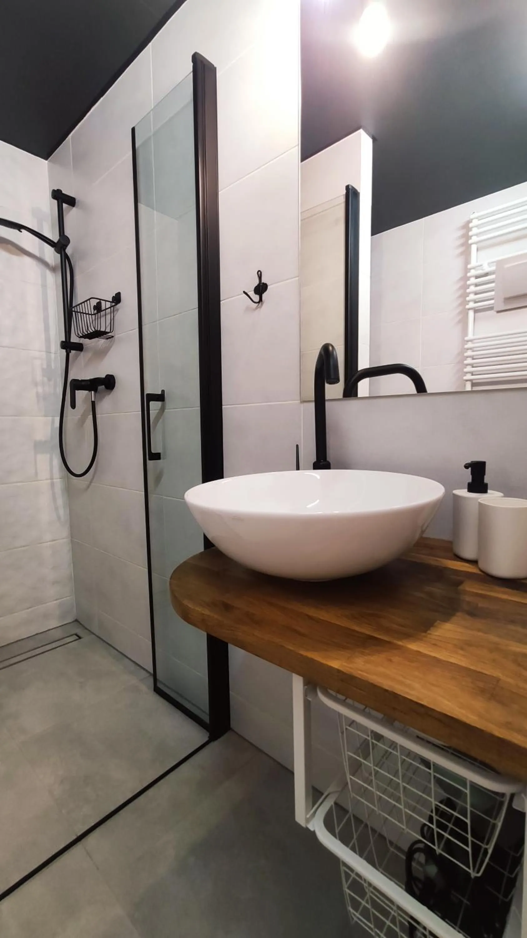 Bathroom in Starowislna 43 by Homeprime