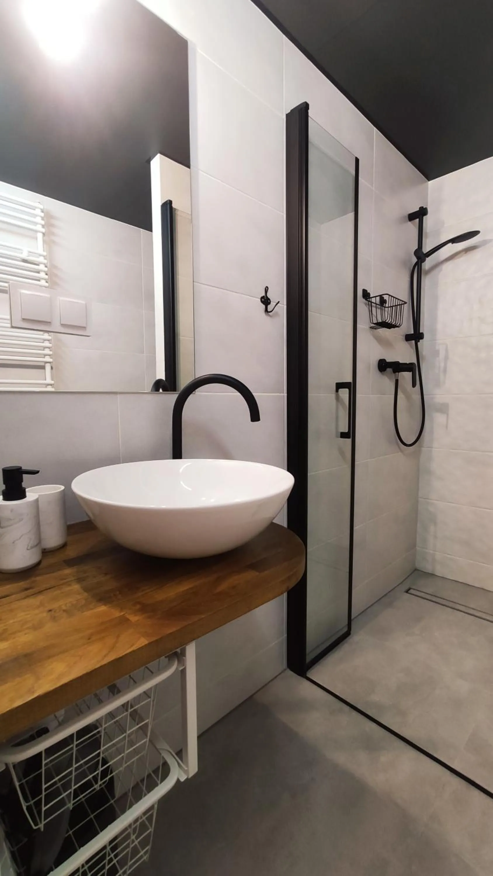 Bathroom in Starowislna 43 by Homeprime