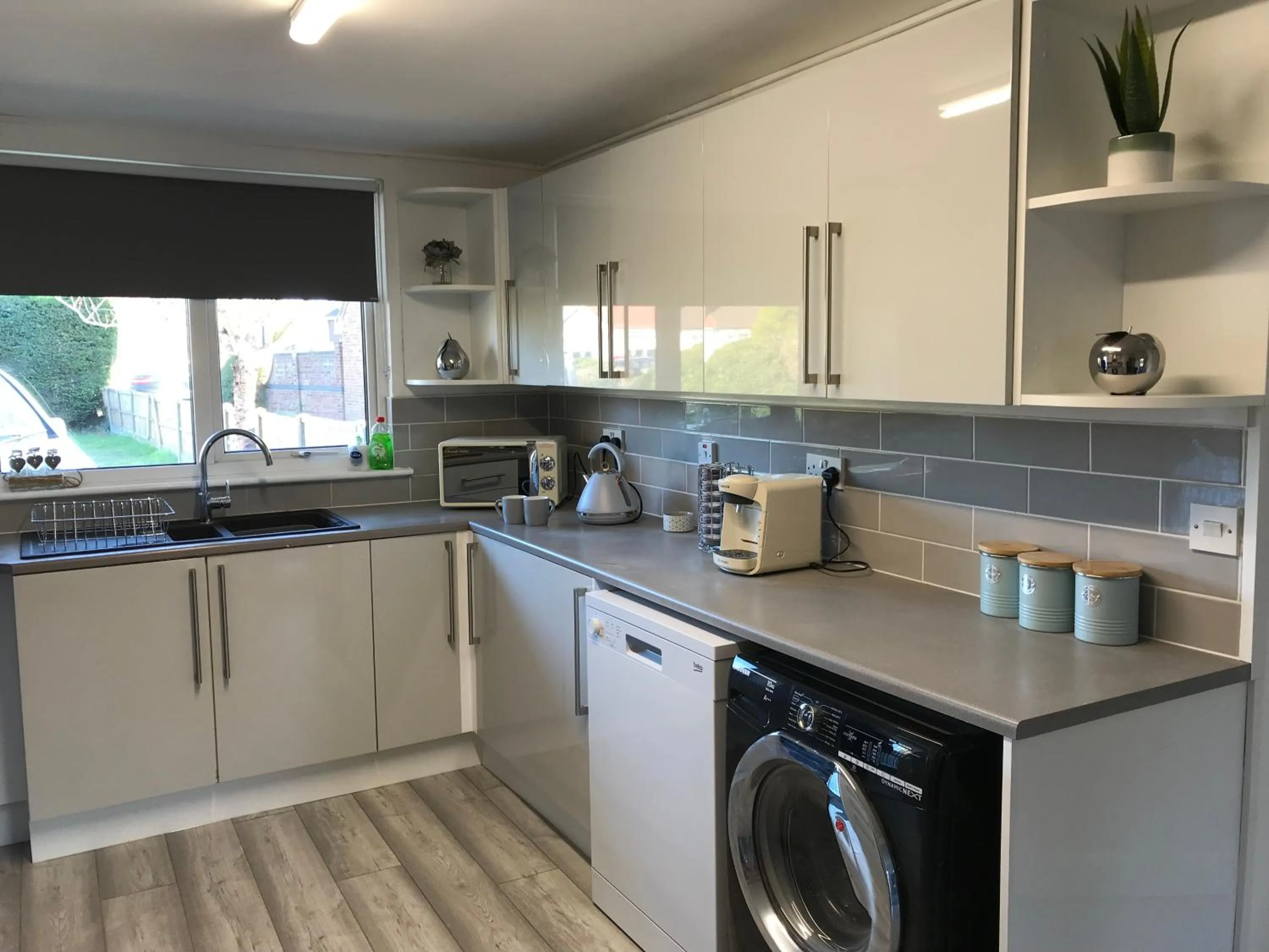 Kitchen or kitchenette in Stanford Villa