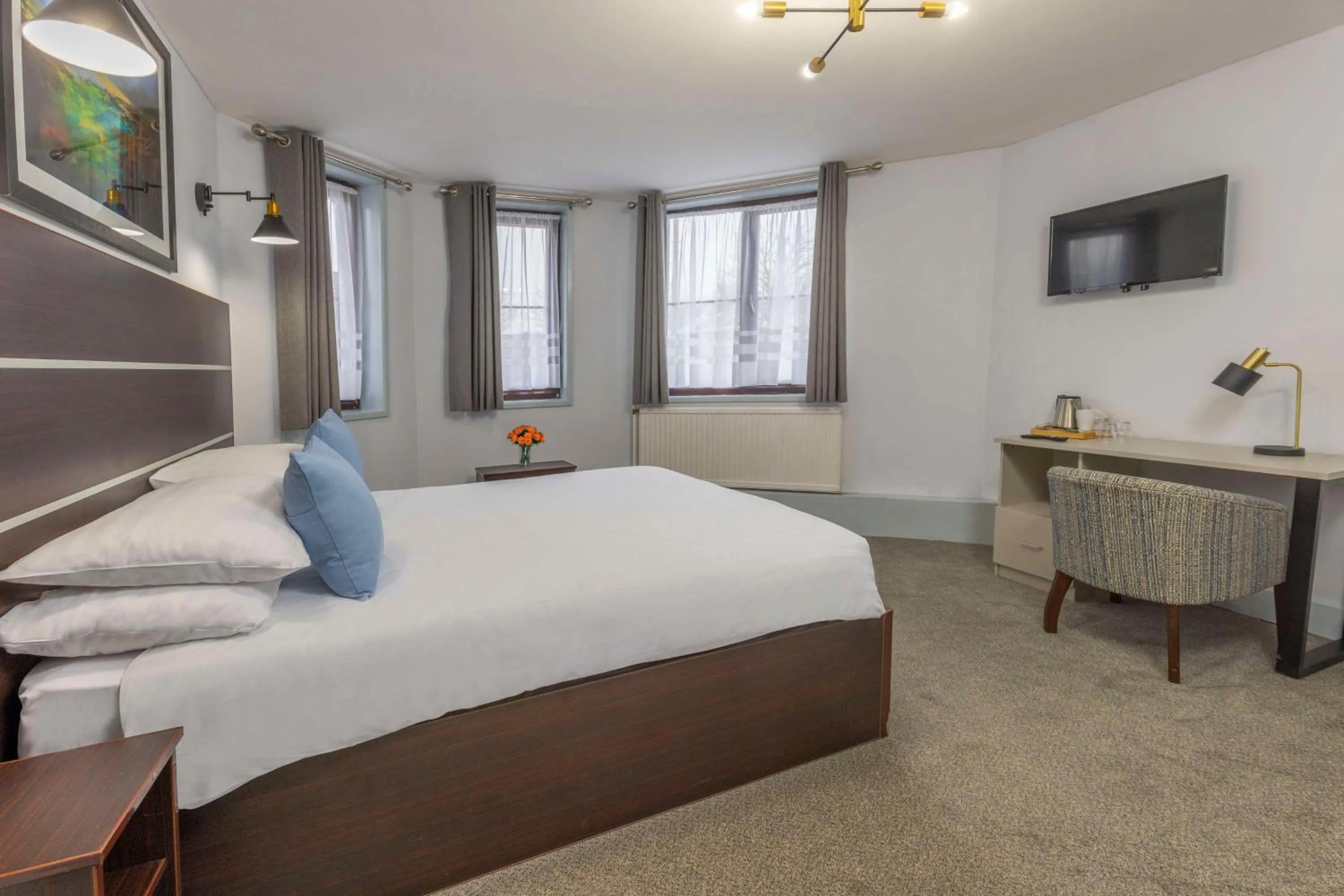 Bedroom, Bed in Best Western Ebbw Vale