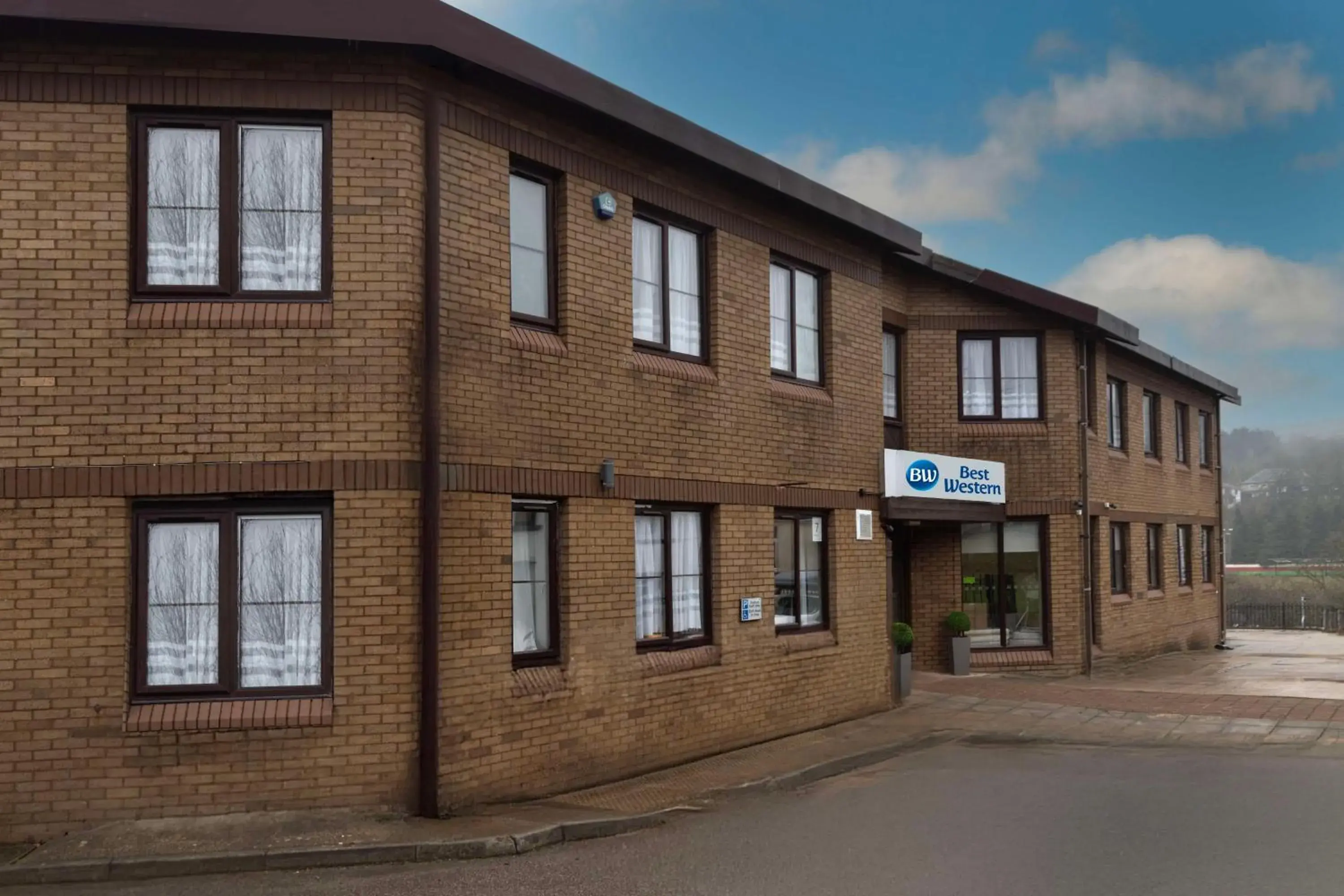 Property building in Best Western Ebbw Vale Property building in Best Western Ebbw Vale