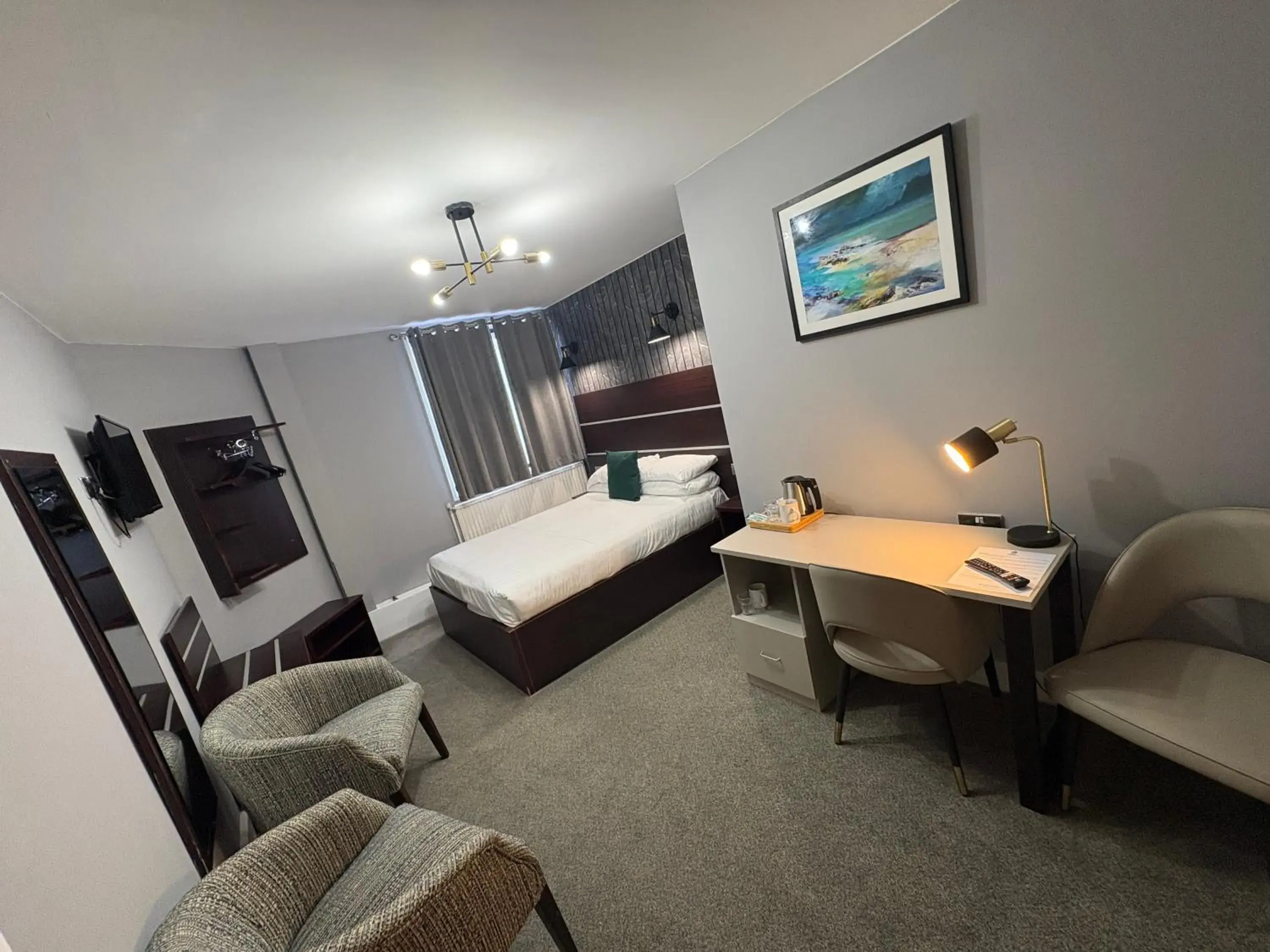 Bed in Best Western Ebbw Vale Bed in Best Western Ebbw Vale