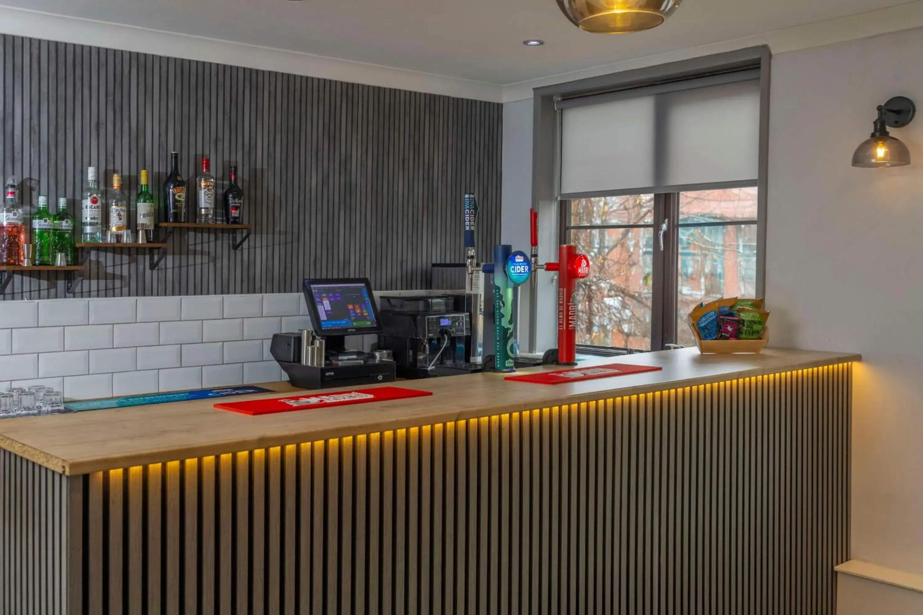 Lounge or bar in Best Western Ebbw Vale Lounge or bar in Best Western Ebbw Vale