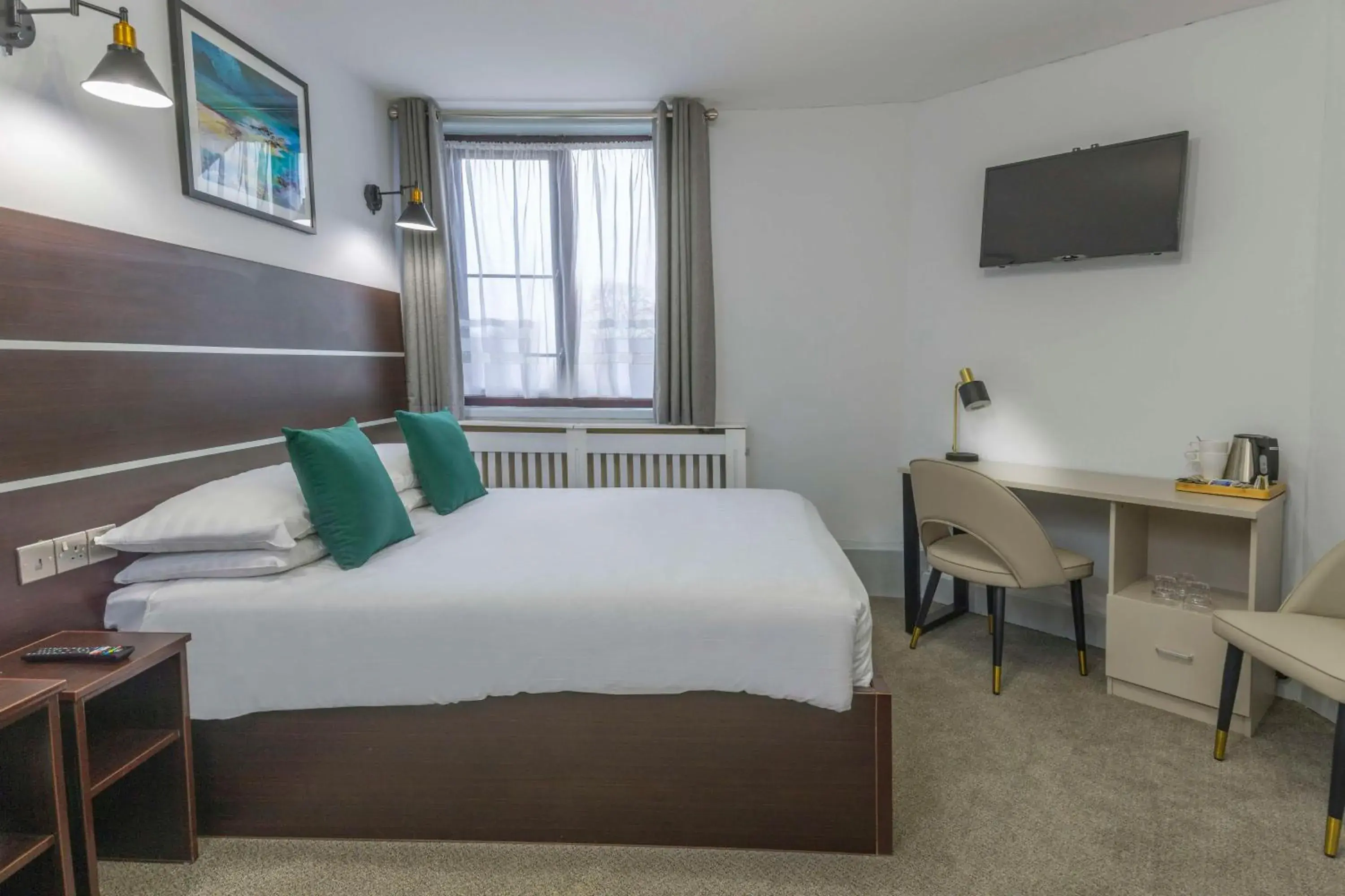 Bedroom, Bed in Best Western Ebbw Vale Bedroom, Bed in Best Western Ebbw Vale