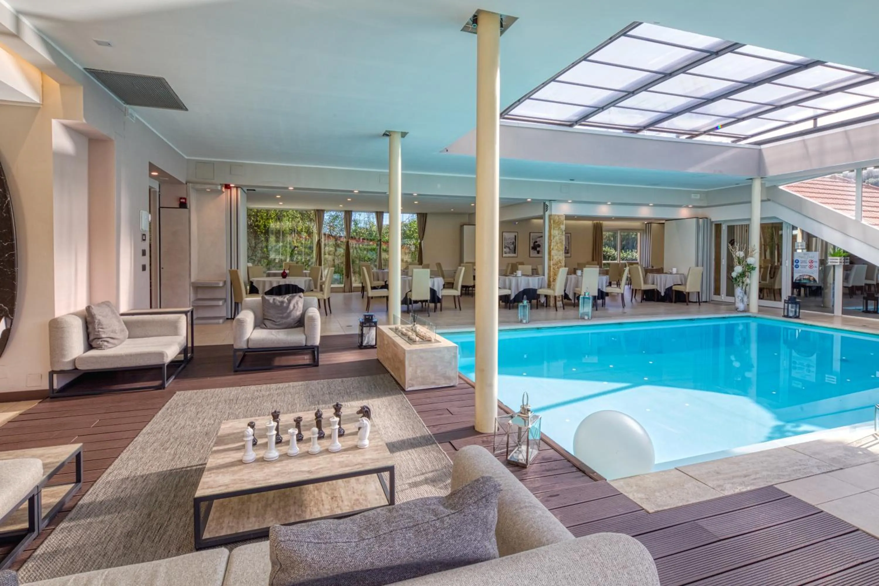 Swimming pool in Poggio Hotel