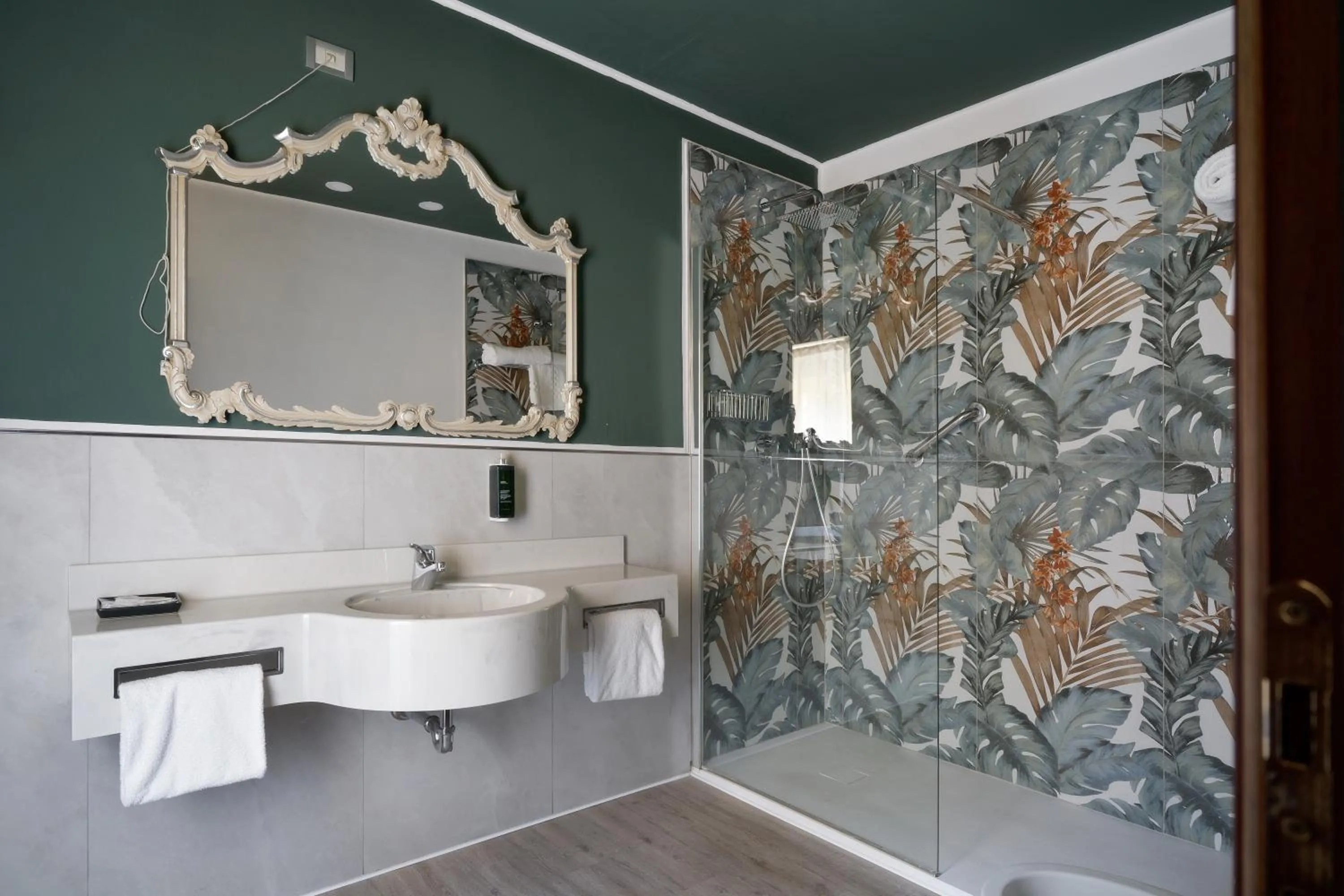 Shower in Hotel De La Pace, Sure Hotel Collection by Best Western