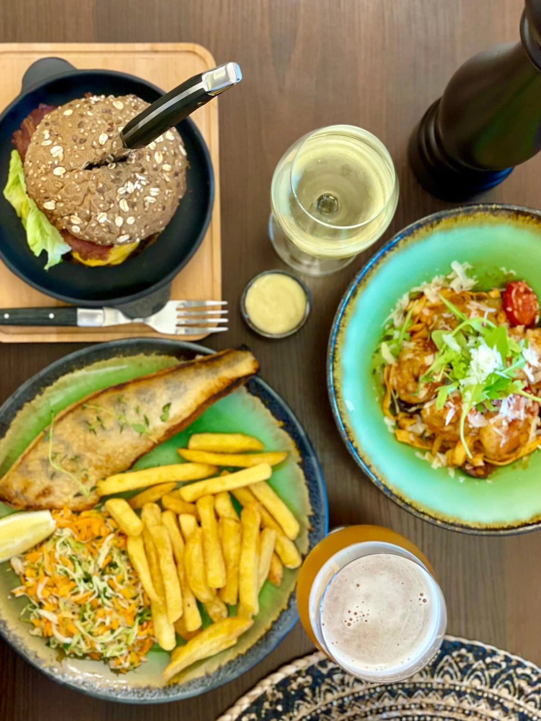 Restaurant/places to eat in BURSZTYN - BERNSTEIN APARTMENTS