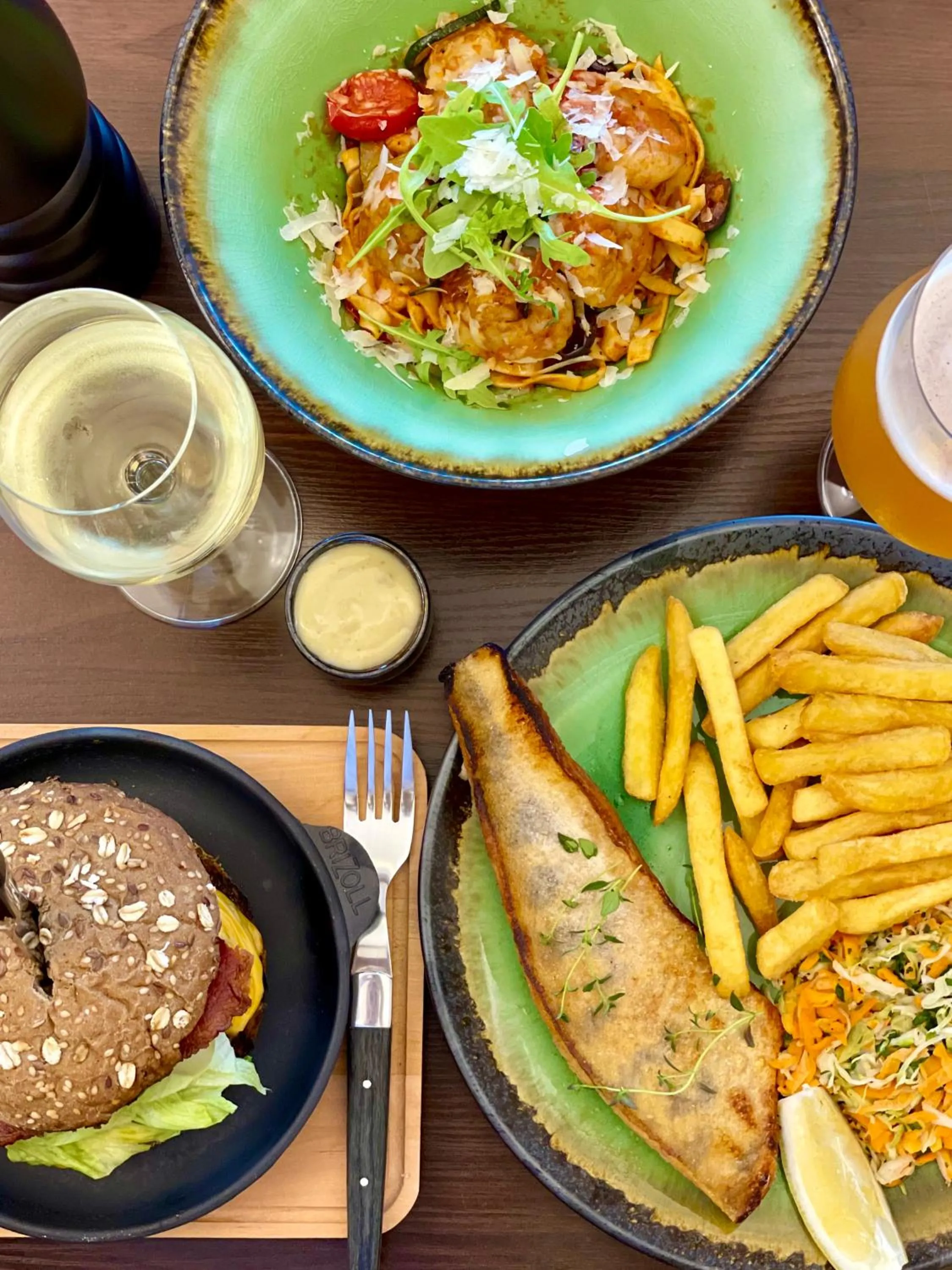 Restaurant/places to eat in BURSZTYN - BERNSTEIN APARTMENTS