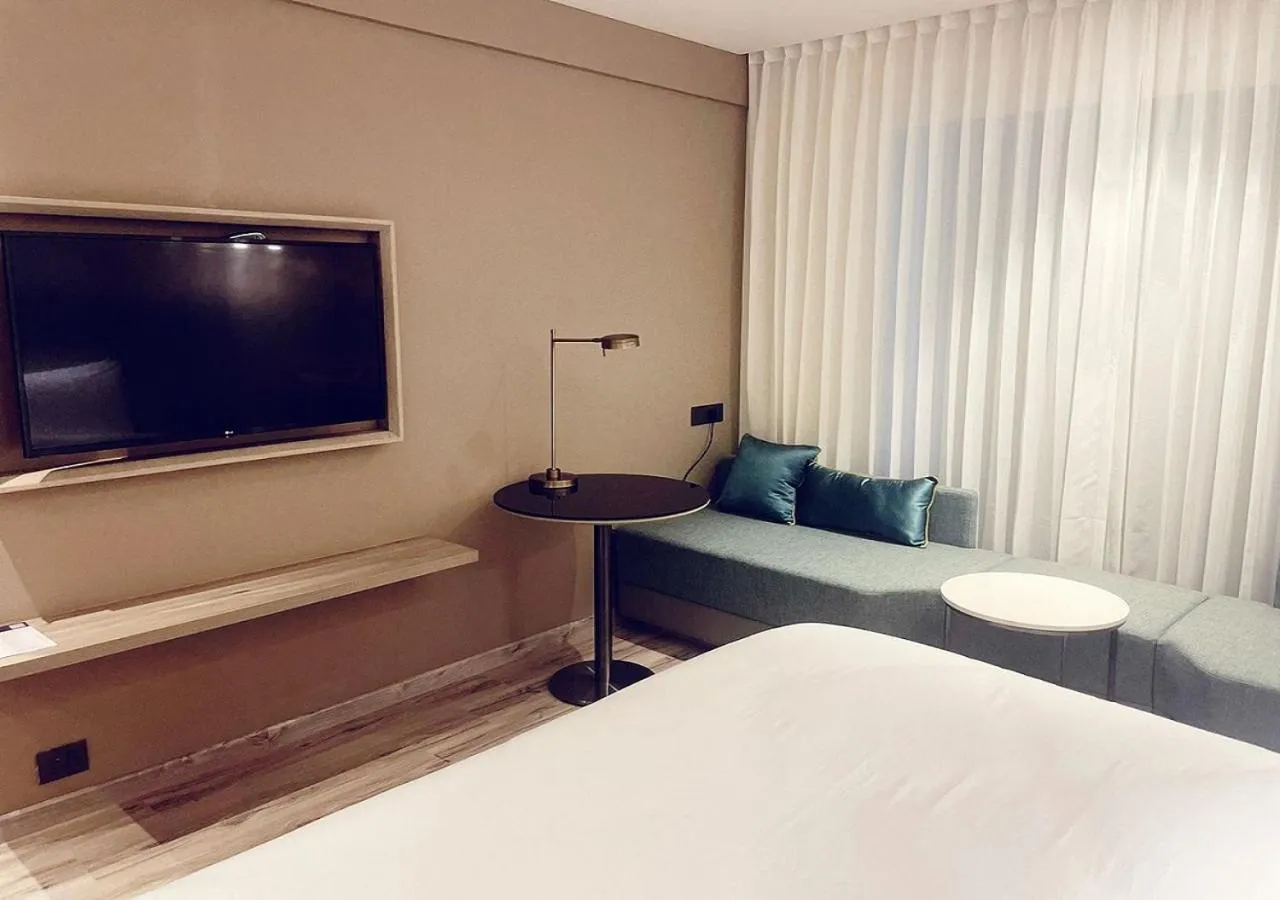 Bedroom, Bed in Park Inn by Radisson Surat