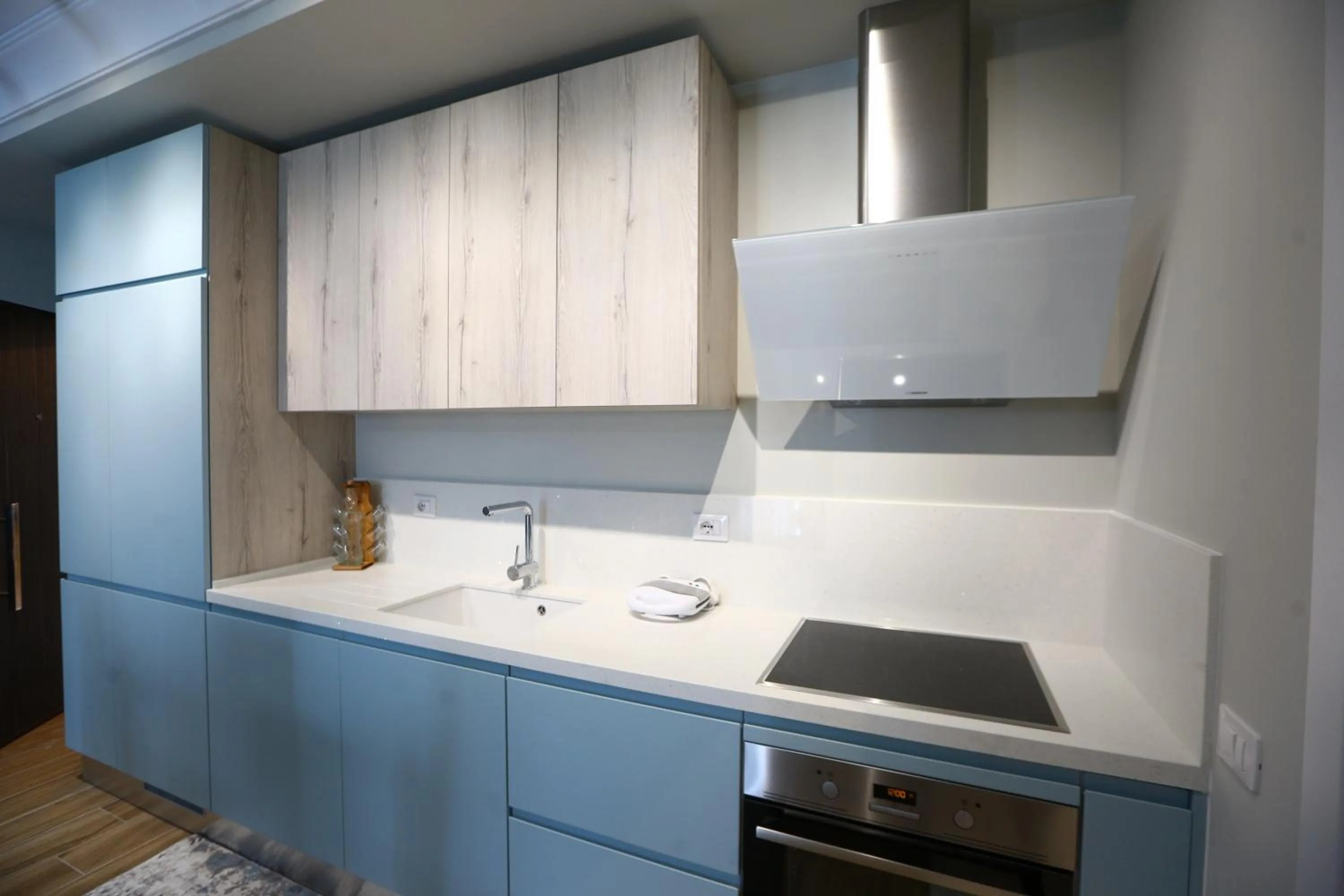 Kitchen or kitchenette in Blissful Apartments