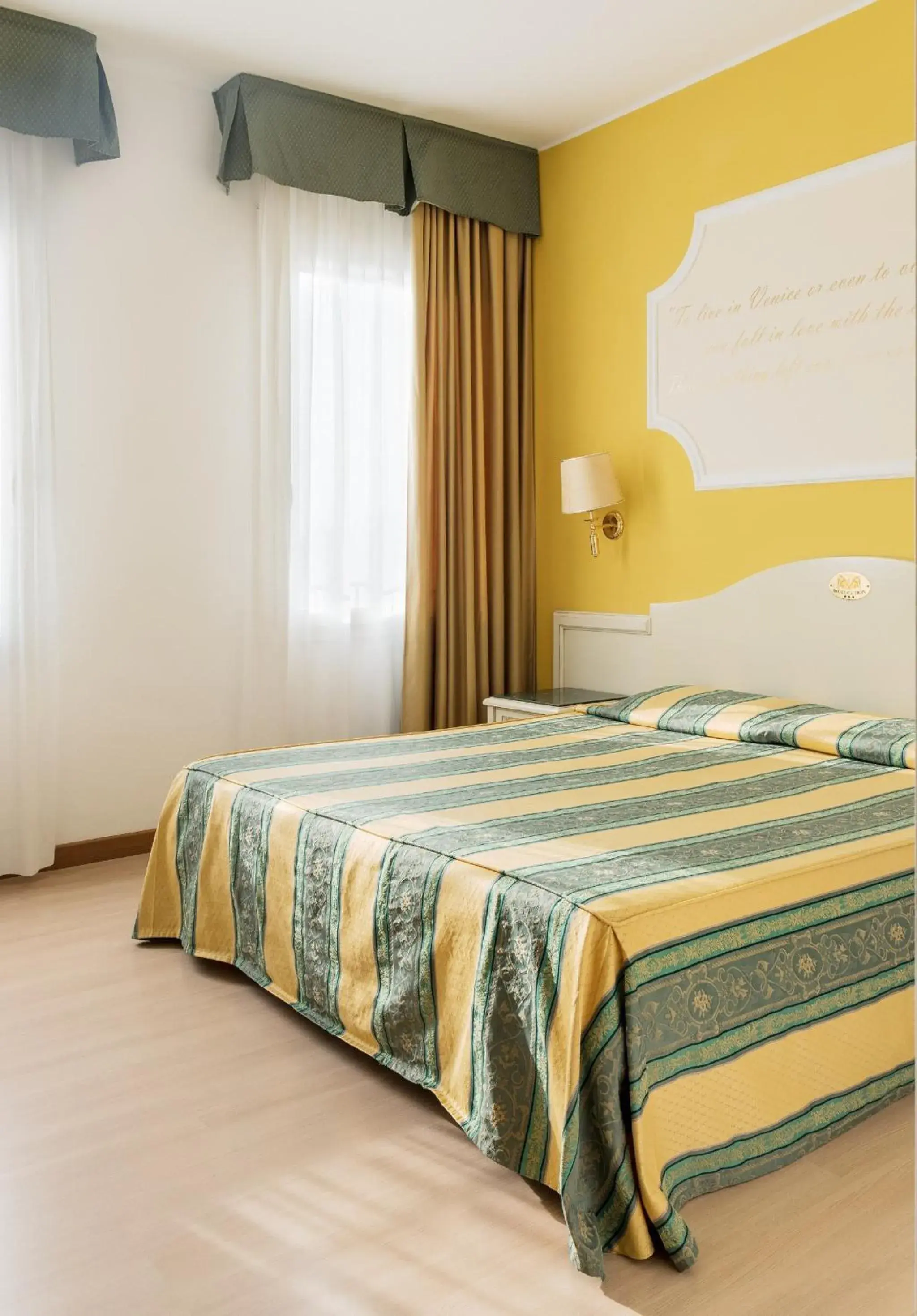 Bedroom, Bed in Hotel Ca' Tron Bedroom, Bed in Hotel Ca' Tron