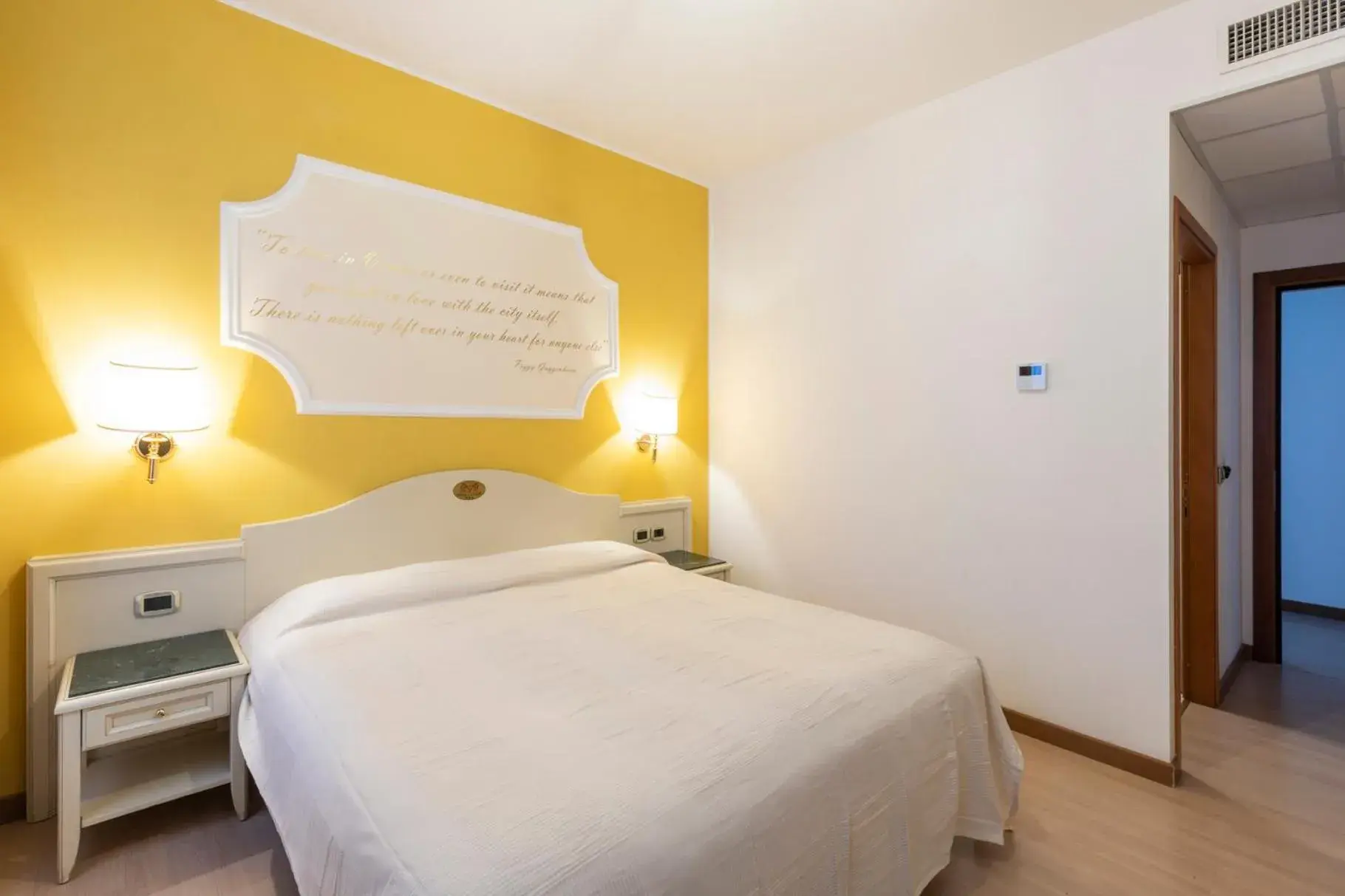 Bedroom, Bed in Hotel Ca' Tron Bedroom, Bed in Hotel Ca' Tron