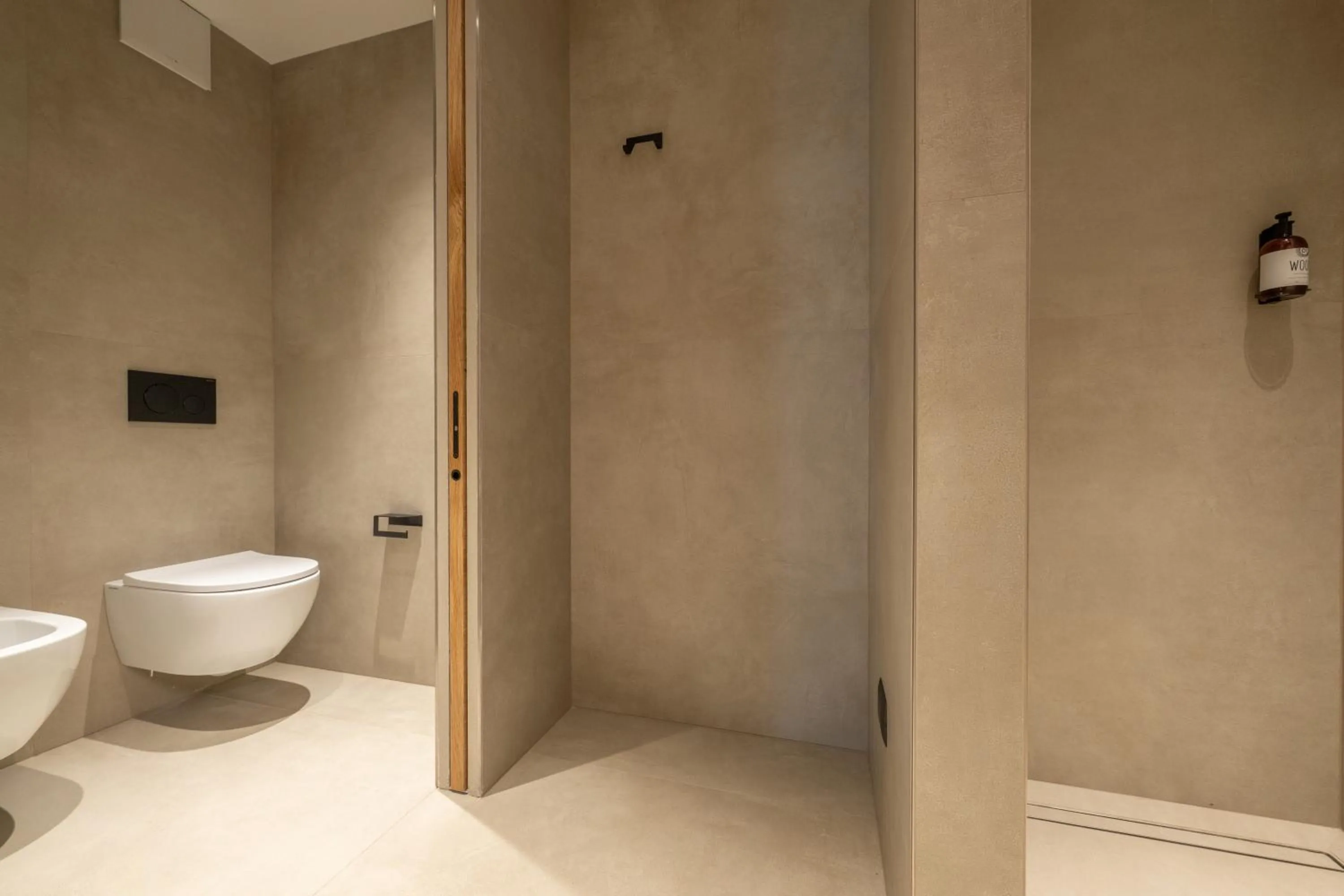 Bathroom in Etra Suites & Apartments