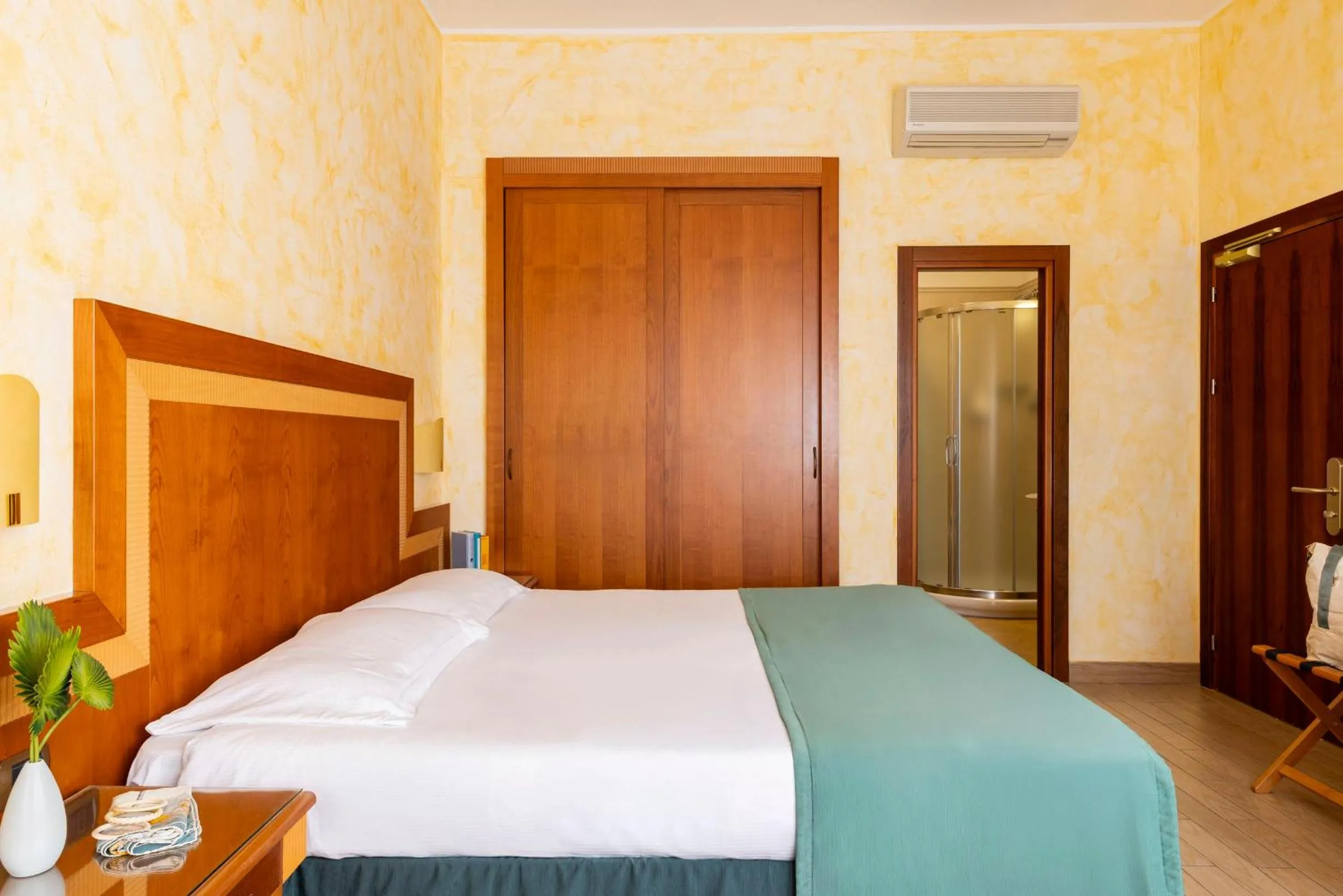 Bedroom, Bed in Hotel & Residence Venezia 2000