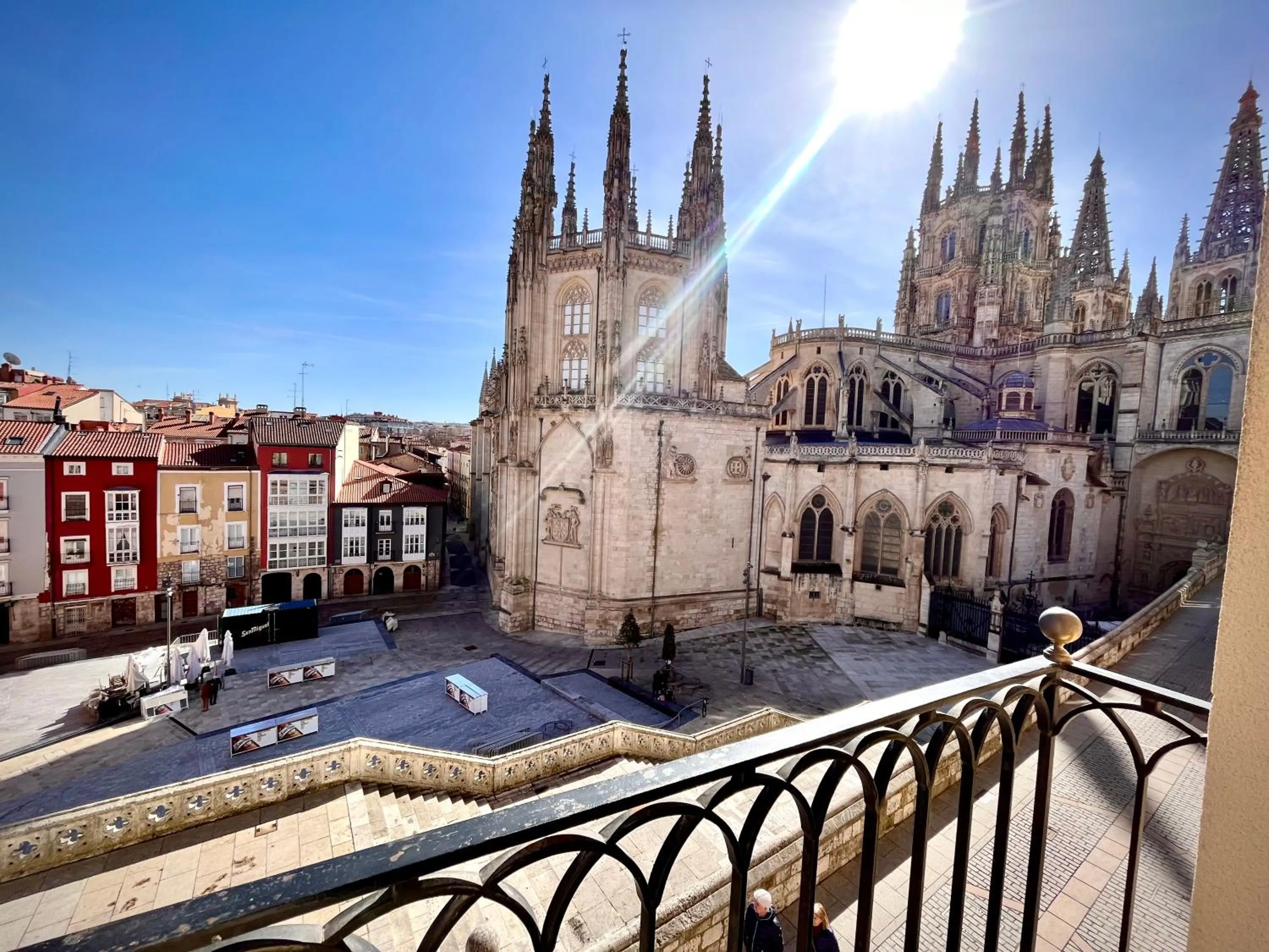 Atuaire Home Balcón con Vistas a la Catedral de Burgos