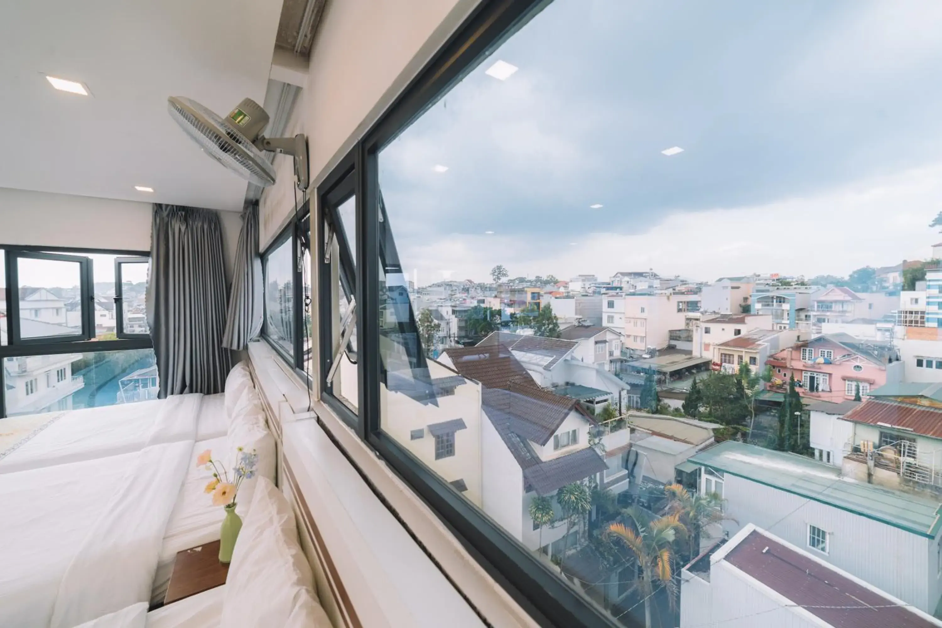 Bed in Hạ Na Hotel Đà Lạt Bed in Hạ Na Hotel Đà Lạt