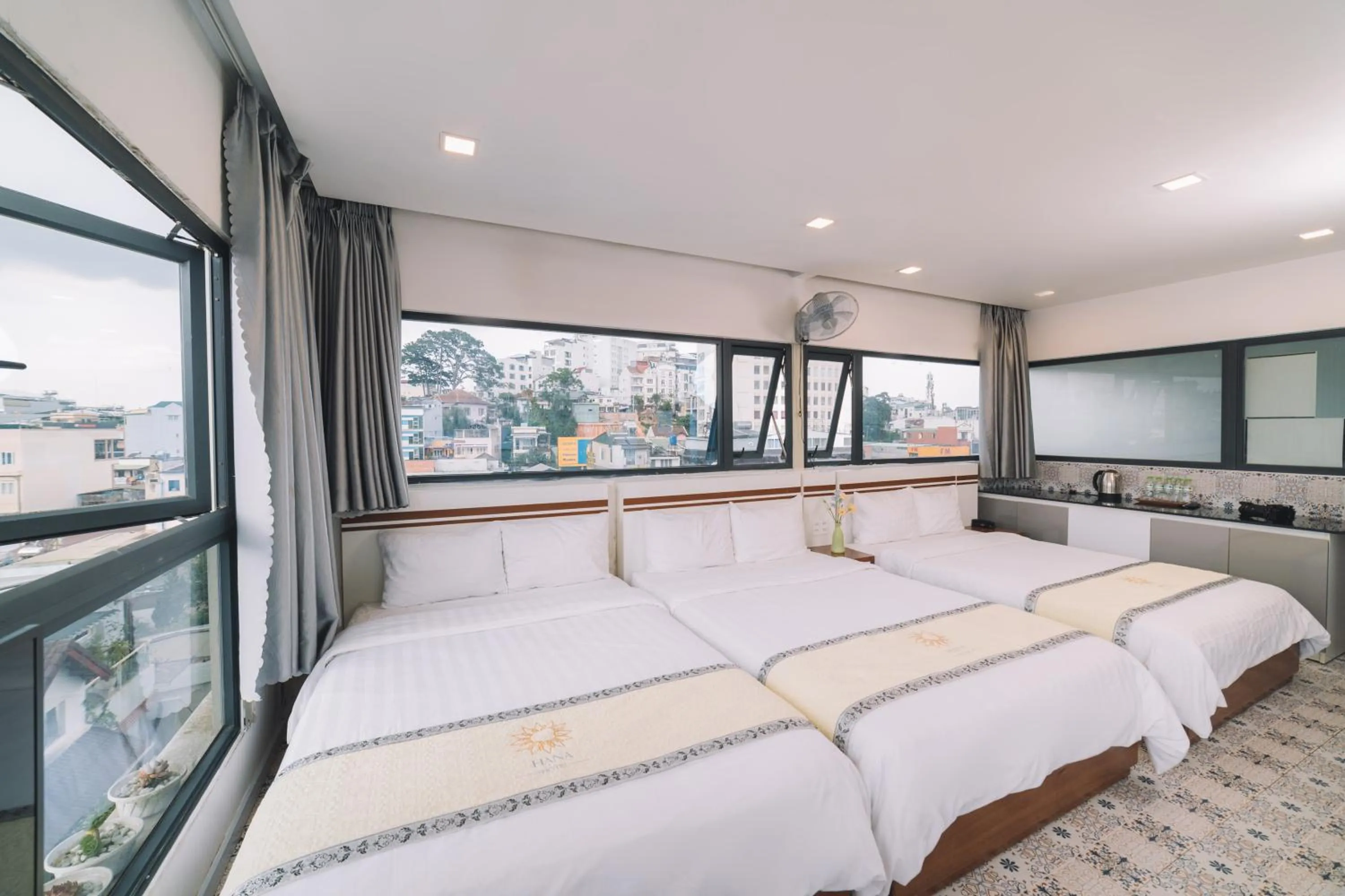 Bed in Hạ Na Hotel Đà Lạt