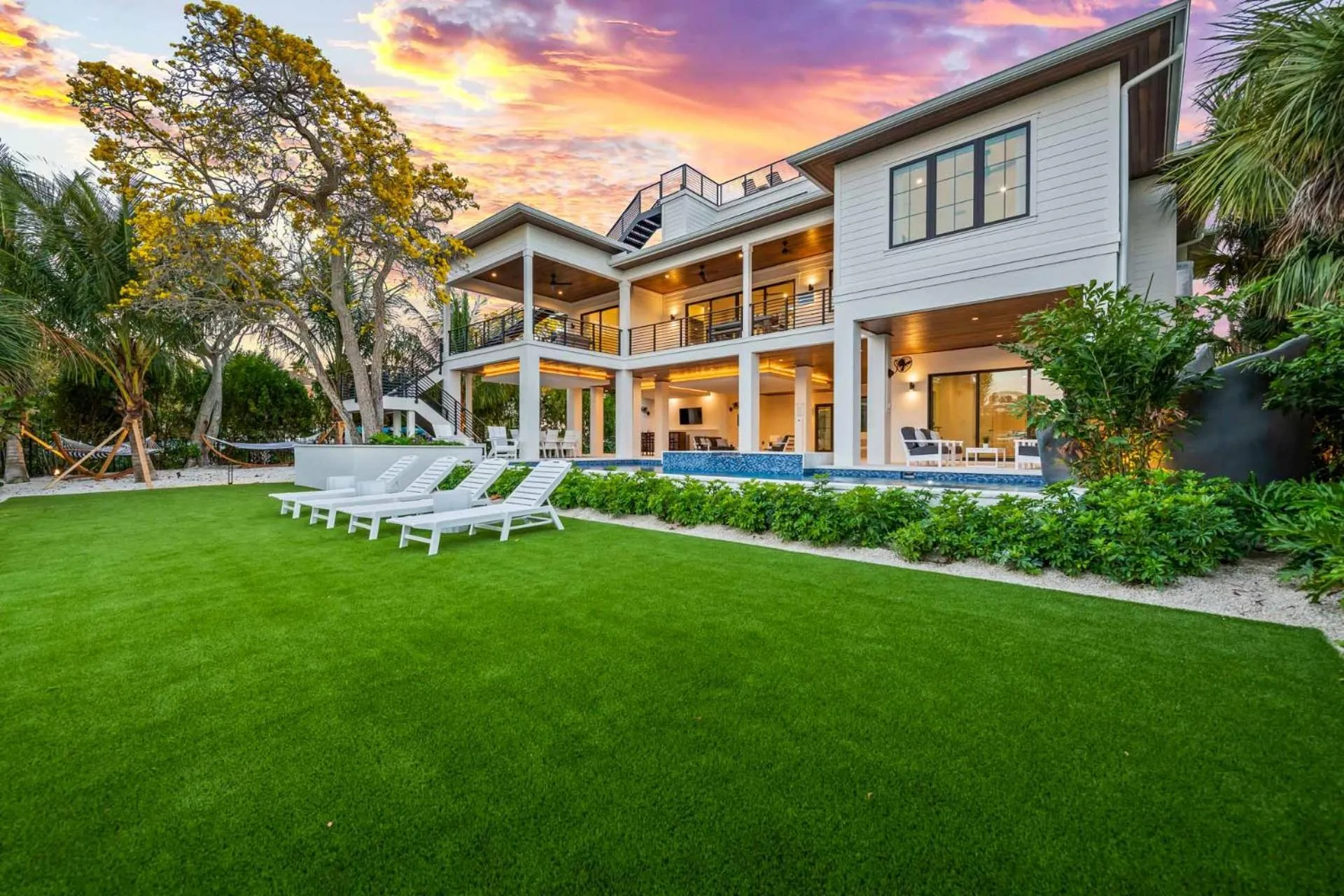 Property building in The Ringling Estate