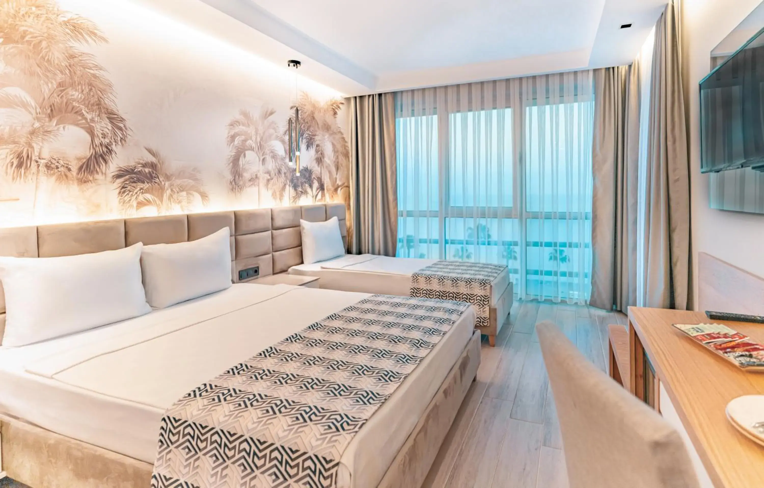 Photo of the whole room, Bed in PEARLY HOTEL Photo of the whole room, Bed in PEARLY HOTEL