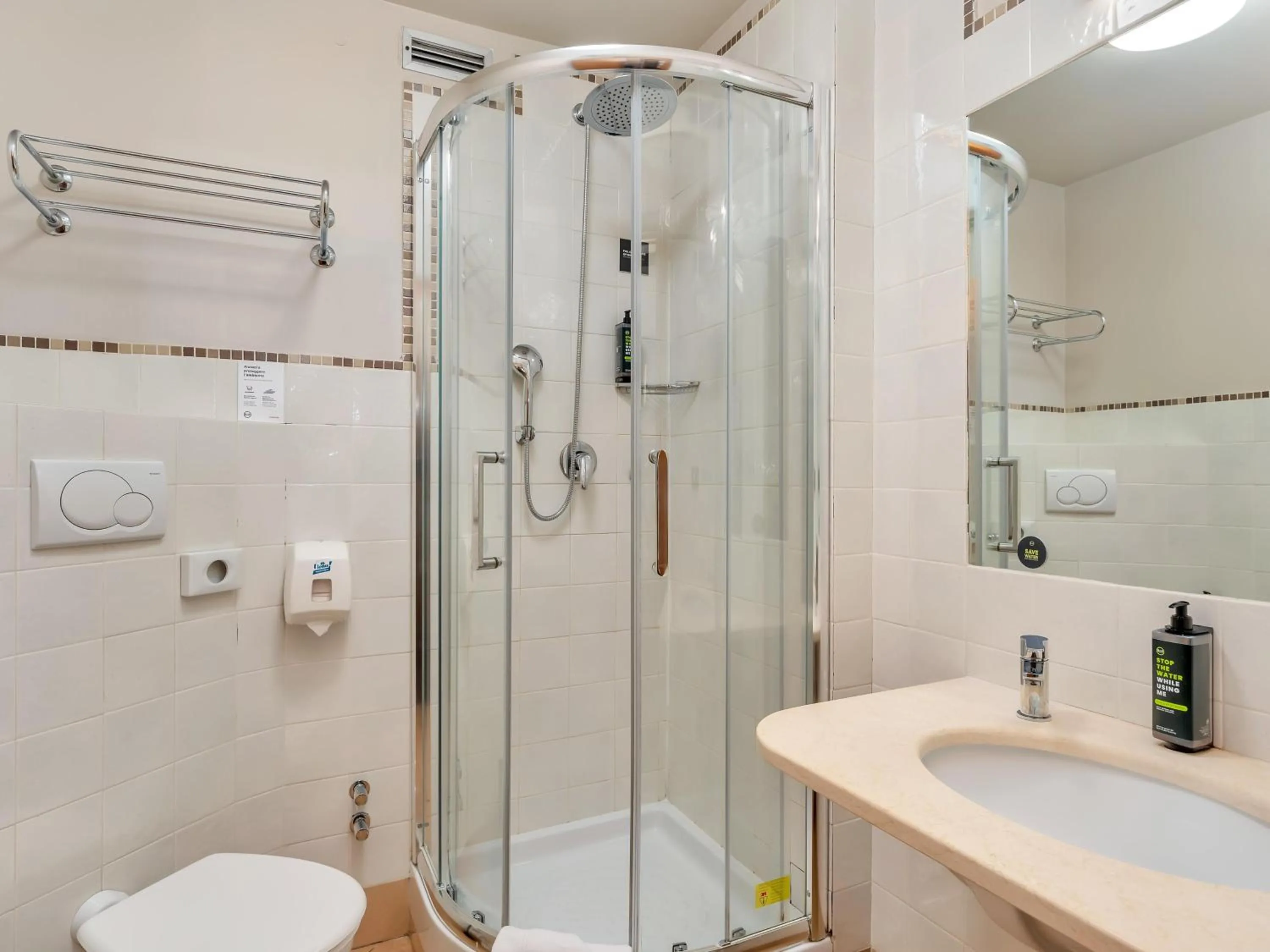 Bathroom in B&B Hotel Torino President