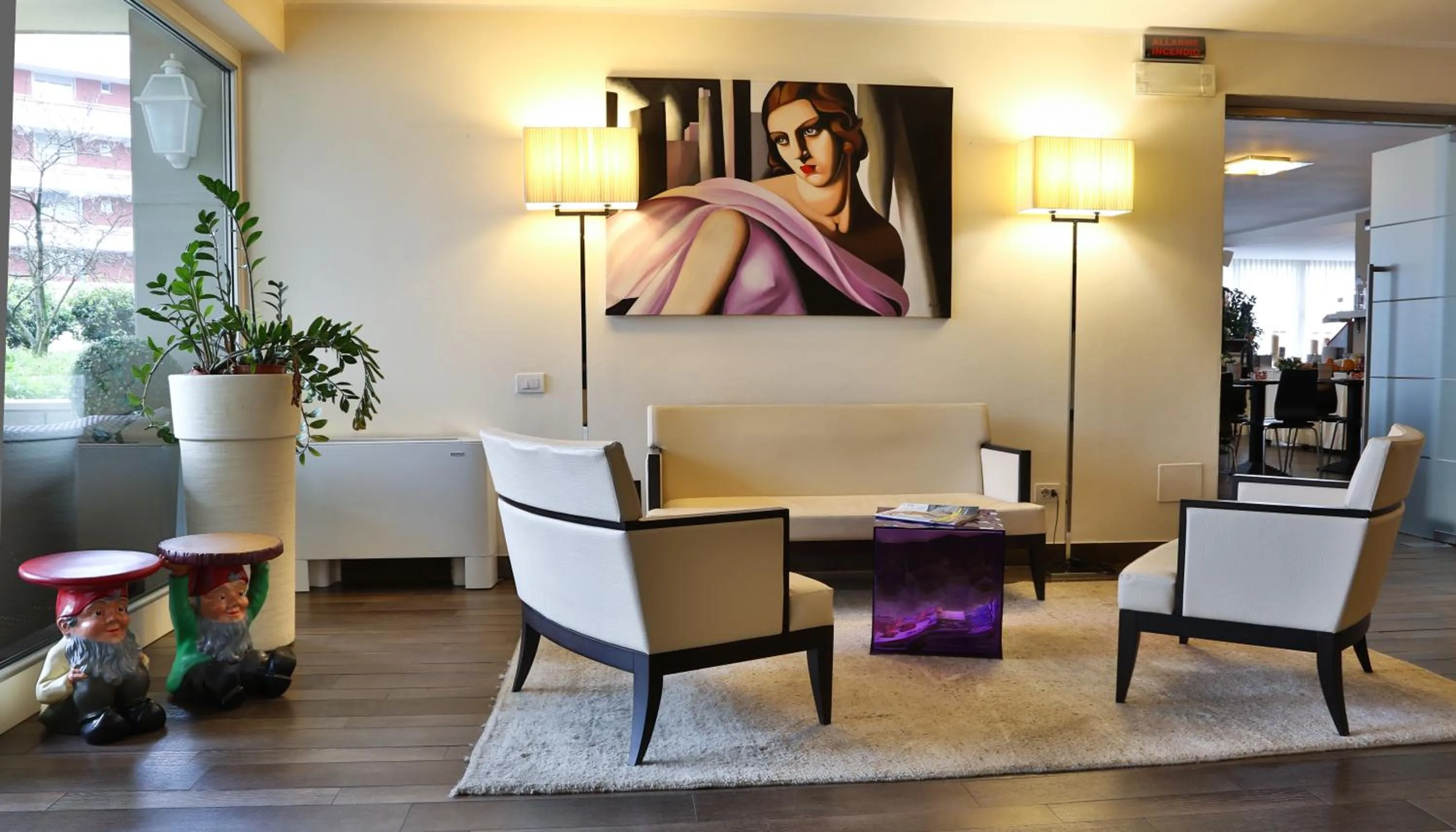 Lobby or reception in Regal Hotel