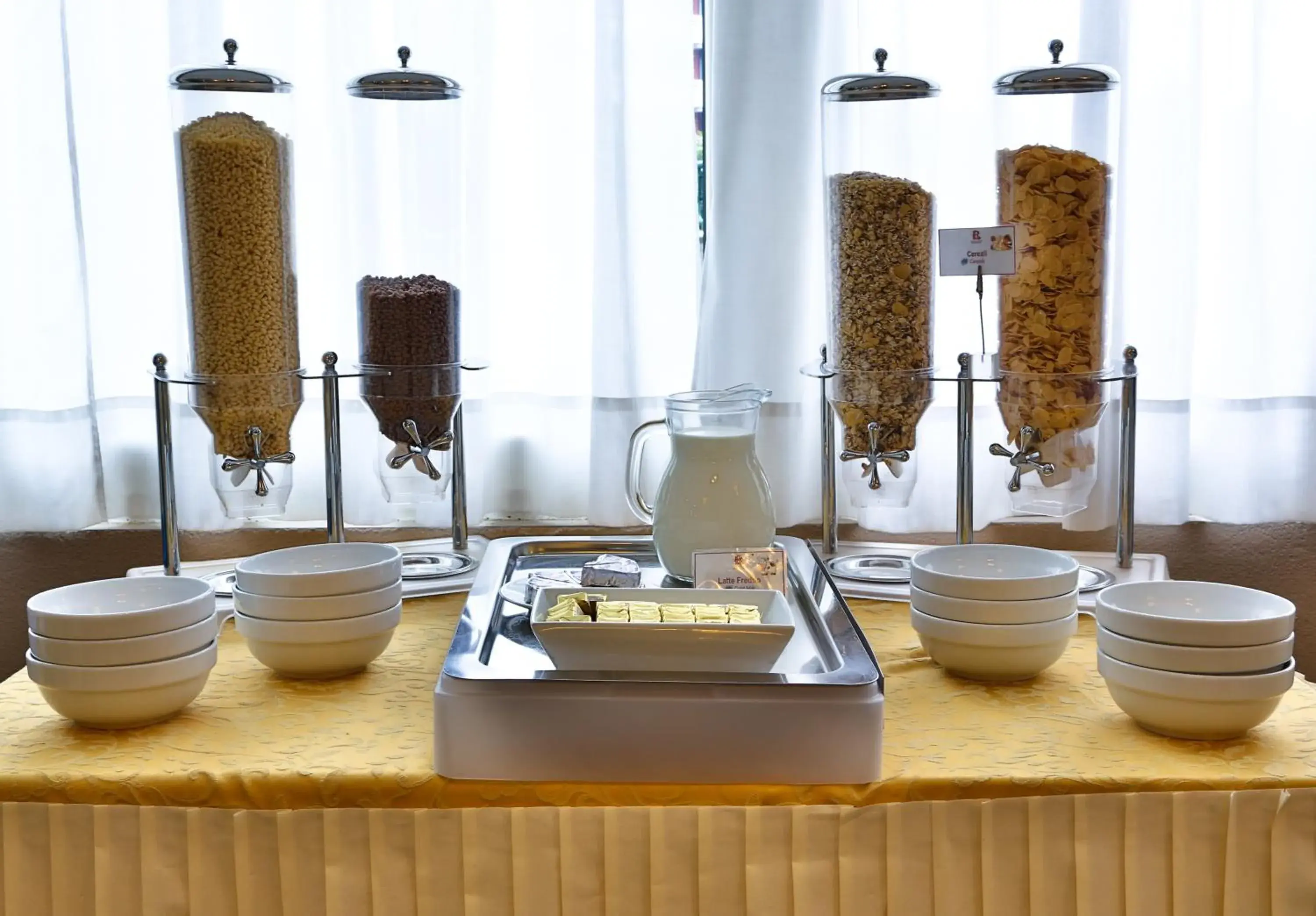 Restaurant/places to eat in Regal Hotel Restaurant/places to eat in Regal Hotel