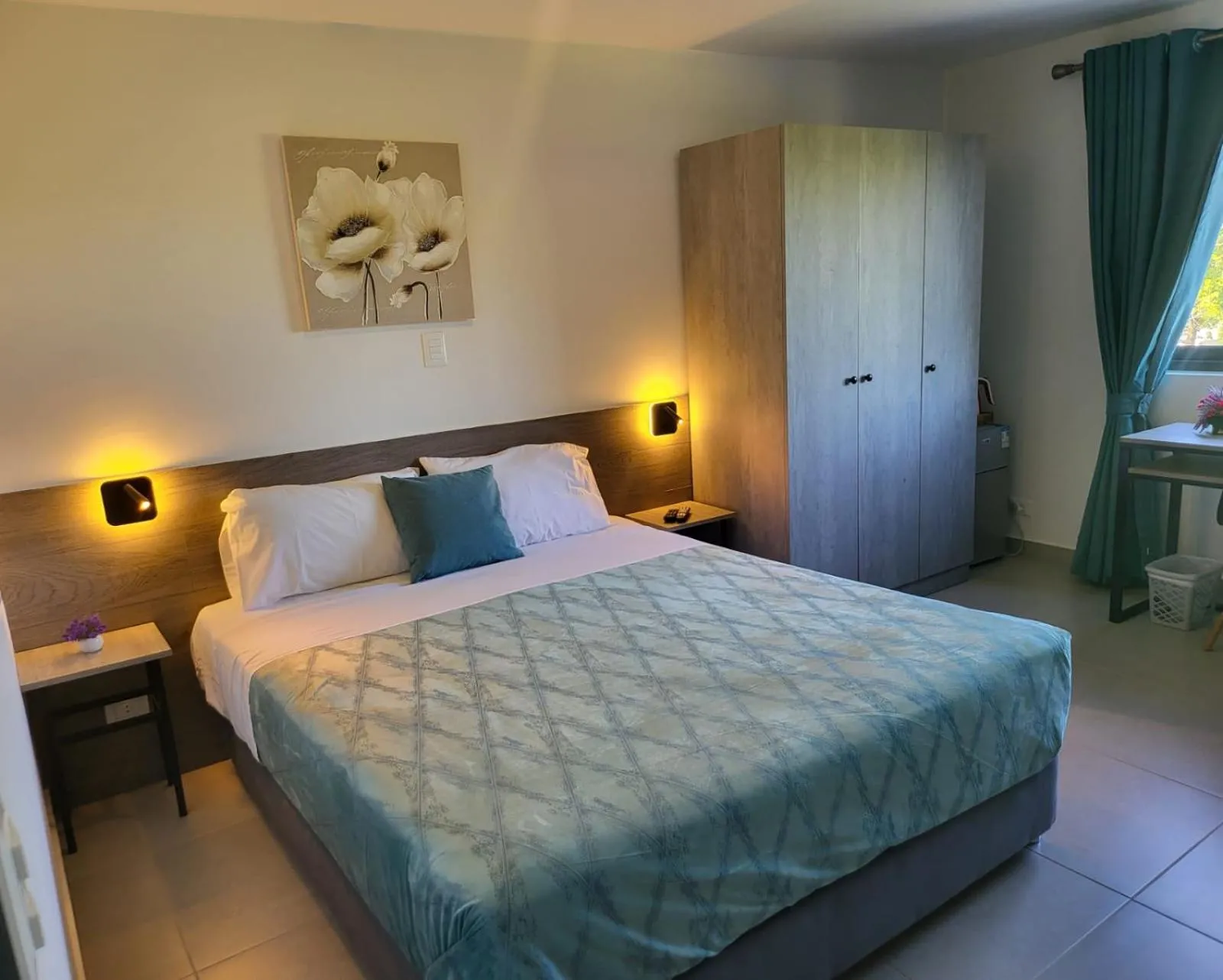 Deluxe Double Room (2 Adults + 1 Child) in Hotel Oasis-Dream Holidays - La Petite France