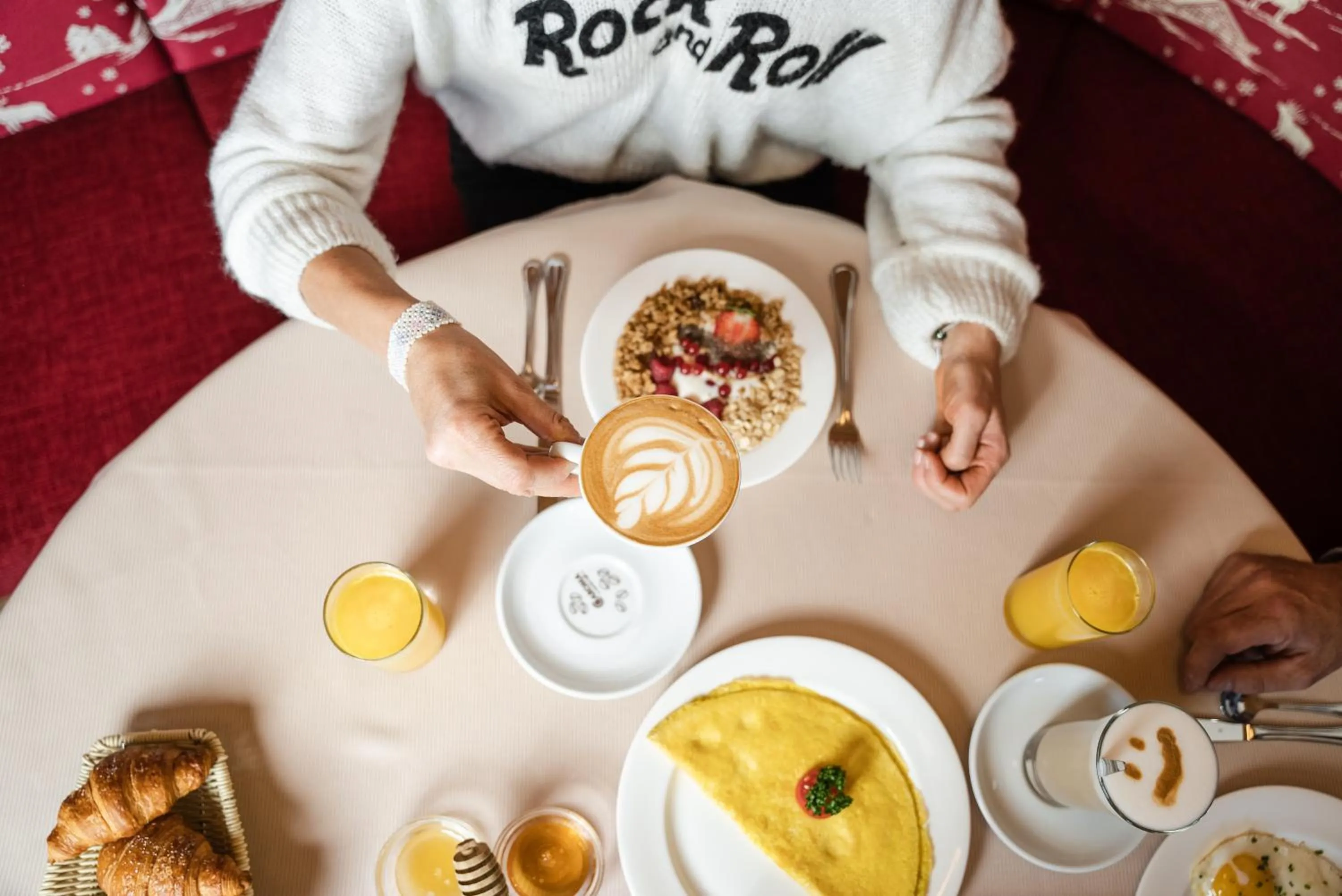 Breakfast in Hotel Emmy - five elements