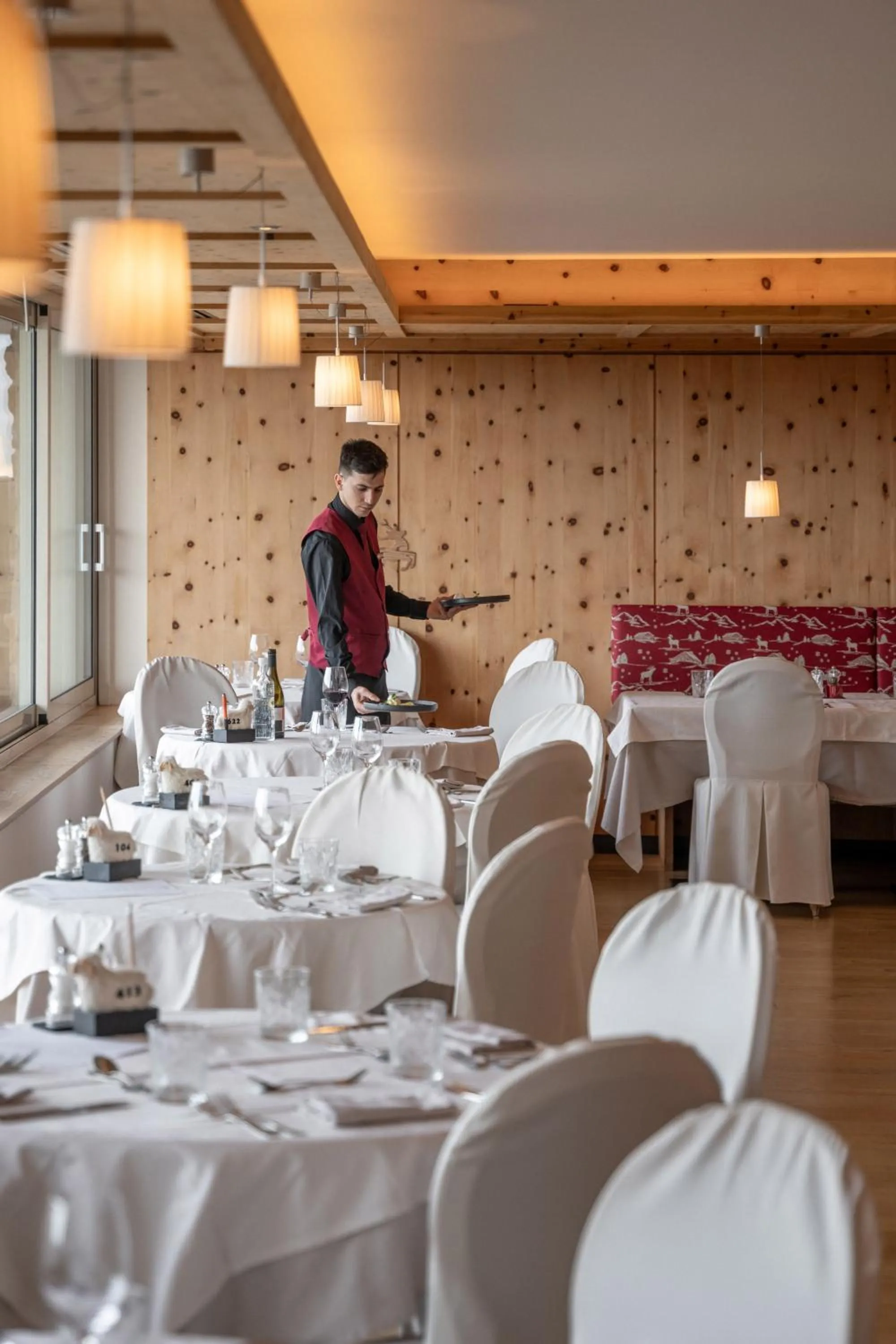 Dinner in Hotel Emmy - five elements