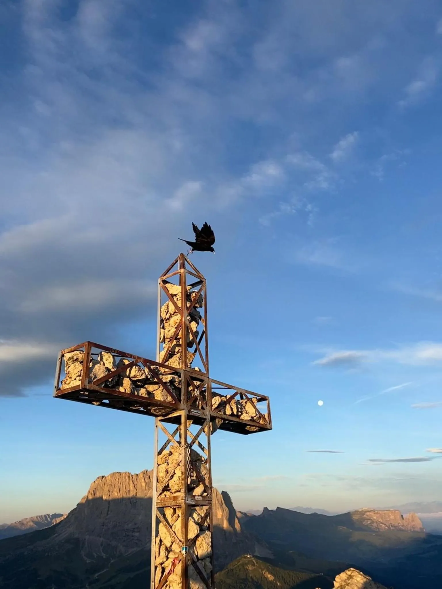 Summer in Hotel Emmy - five elements