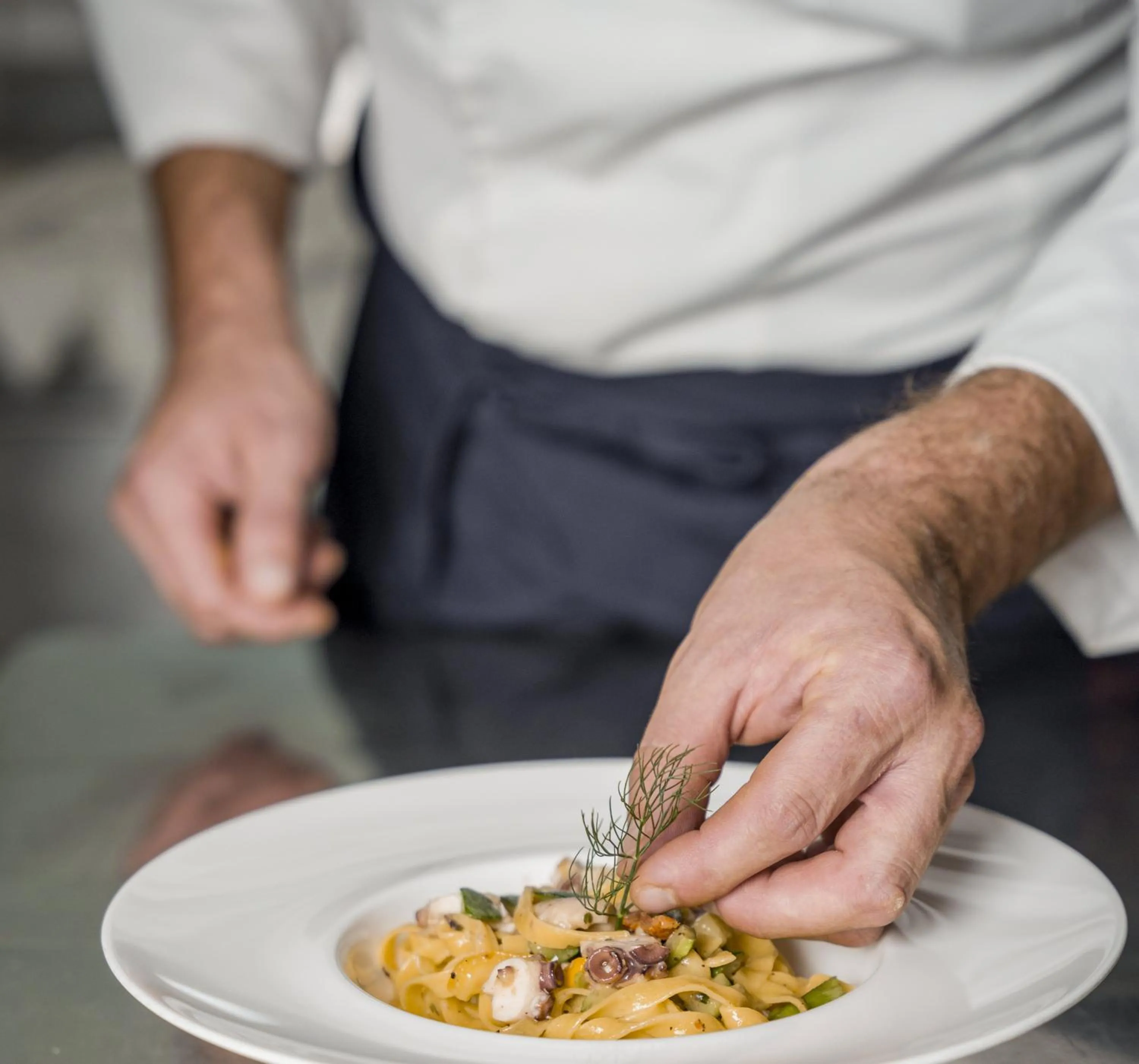 Restaurant/places to eat in Hotel Emmy - five elements