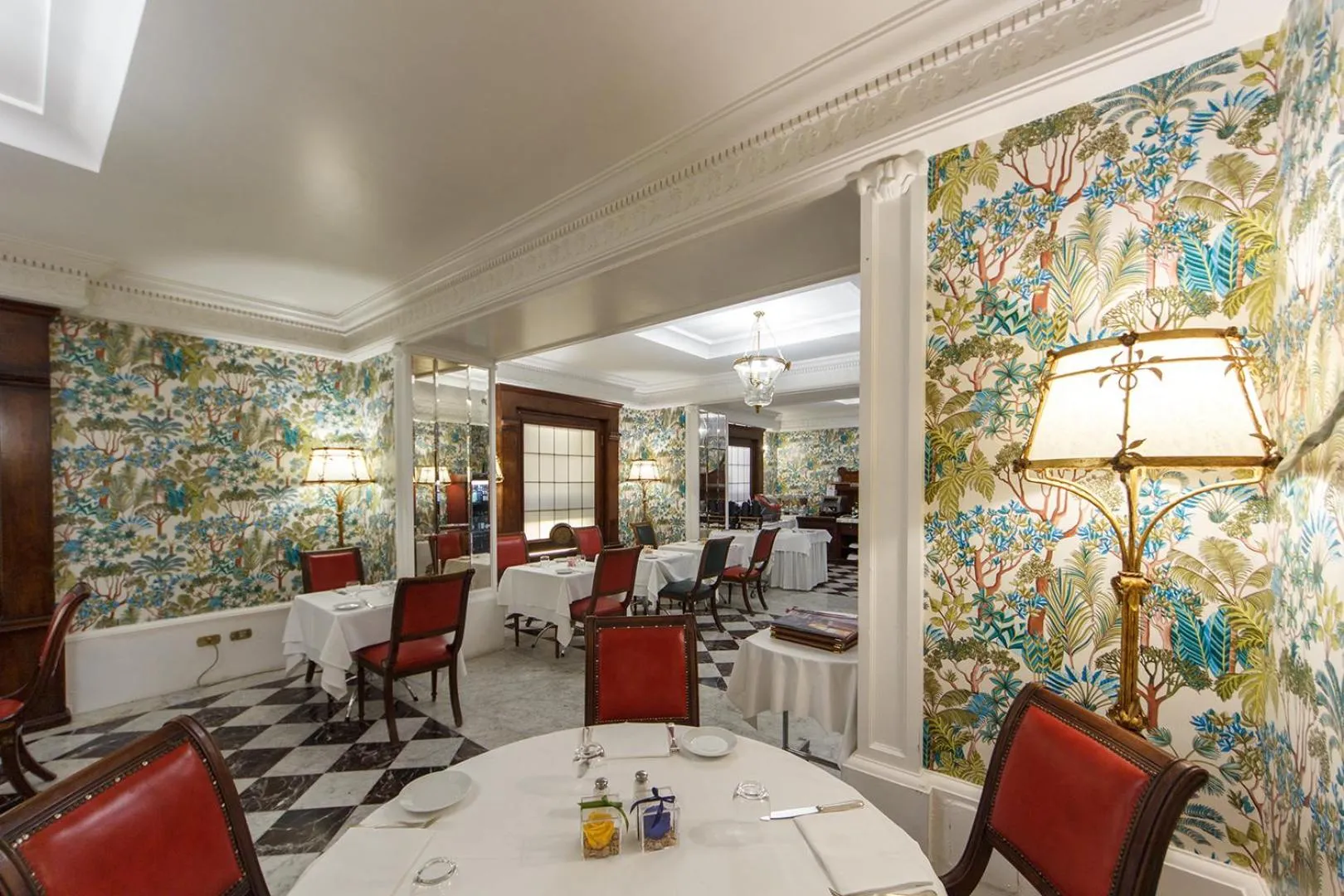 Restaurant/places to eat in Hotel Albani Firenze