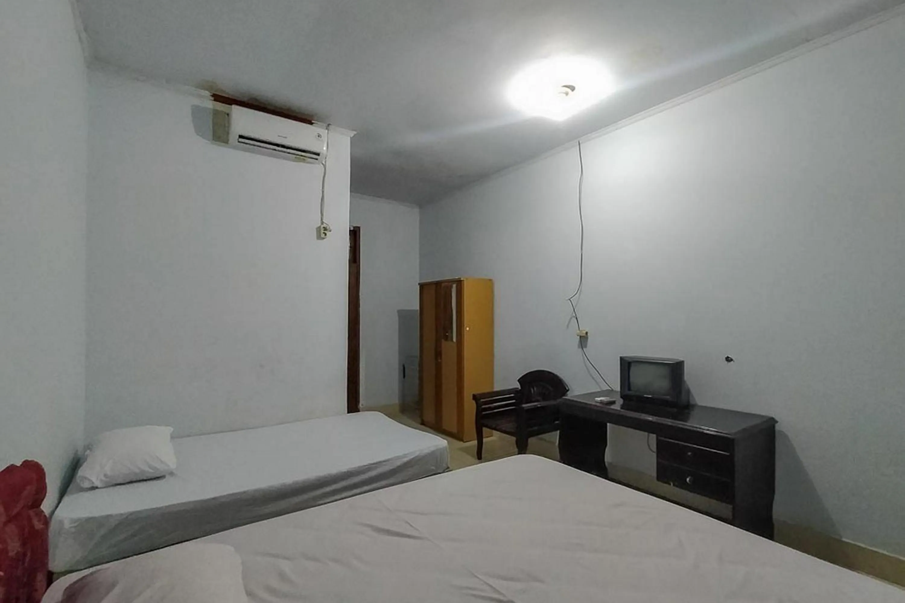 Bed in Fauziah Hotel Syariah Kendari