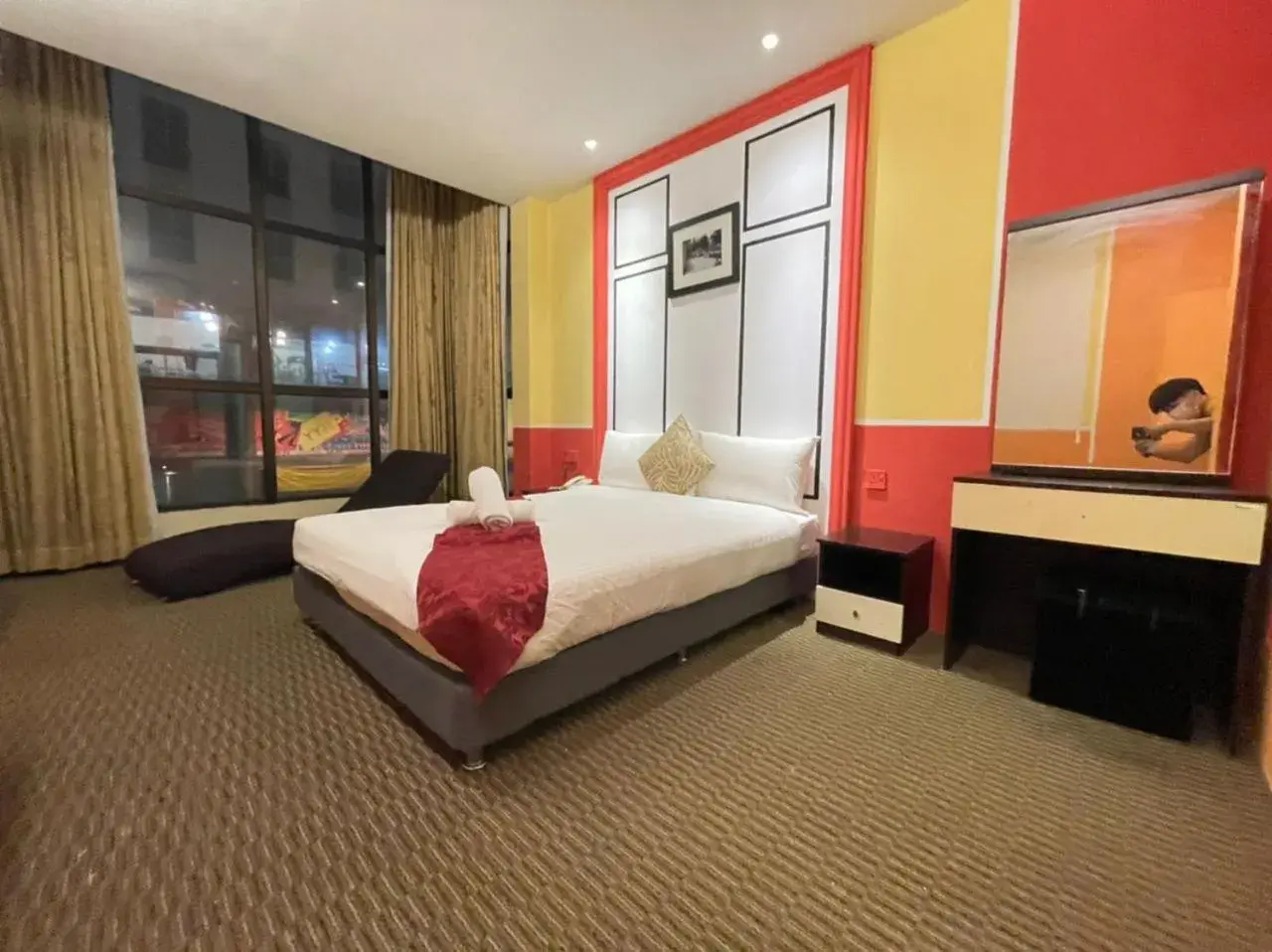 Photo of the whole room, Bed in RAE HOTEL BUKIT BINTANG