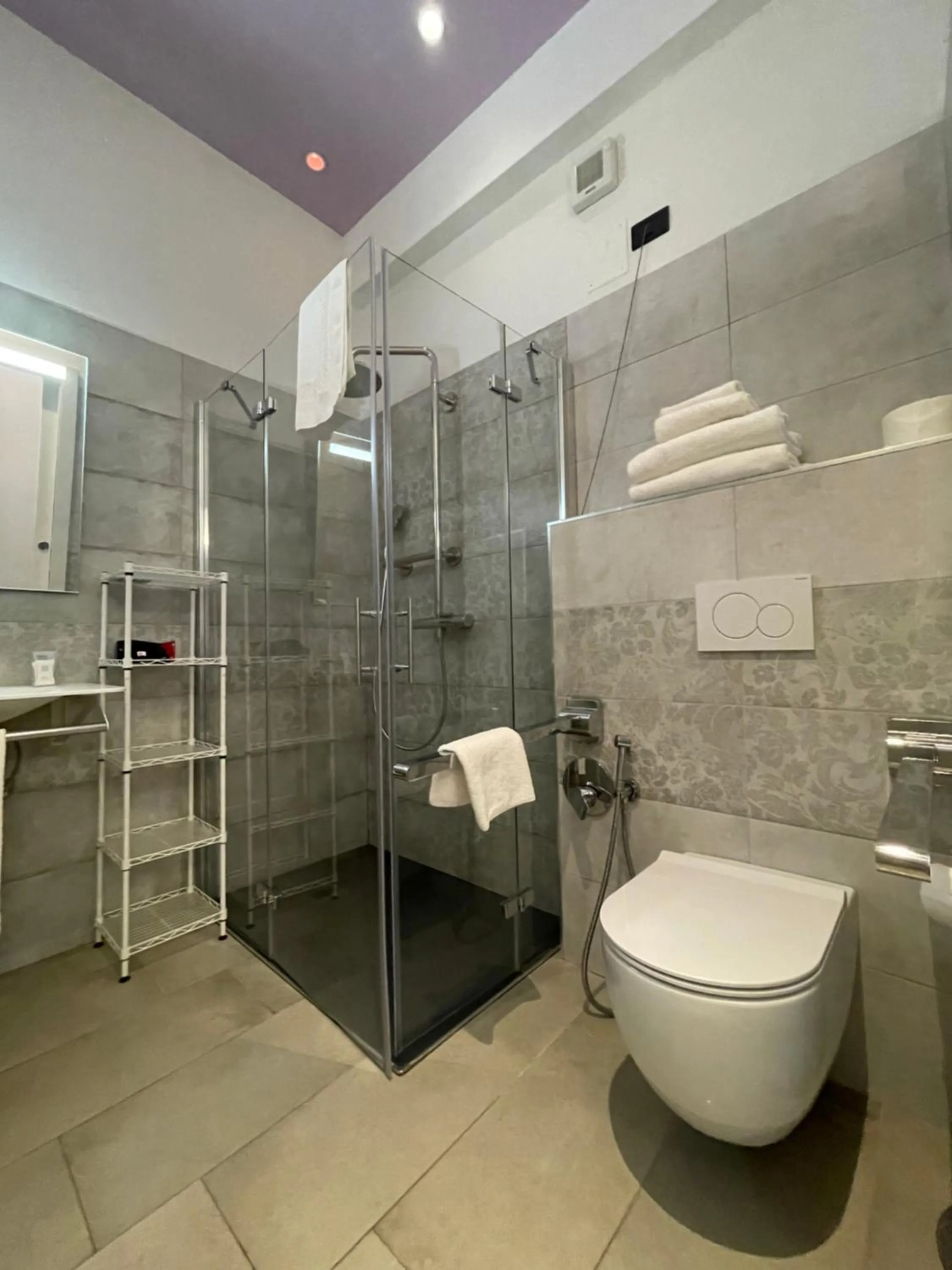 Shower in Hotel Europa Varese