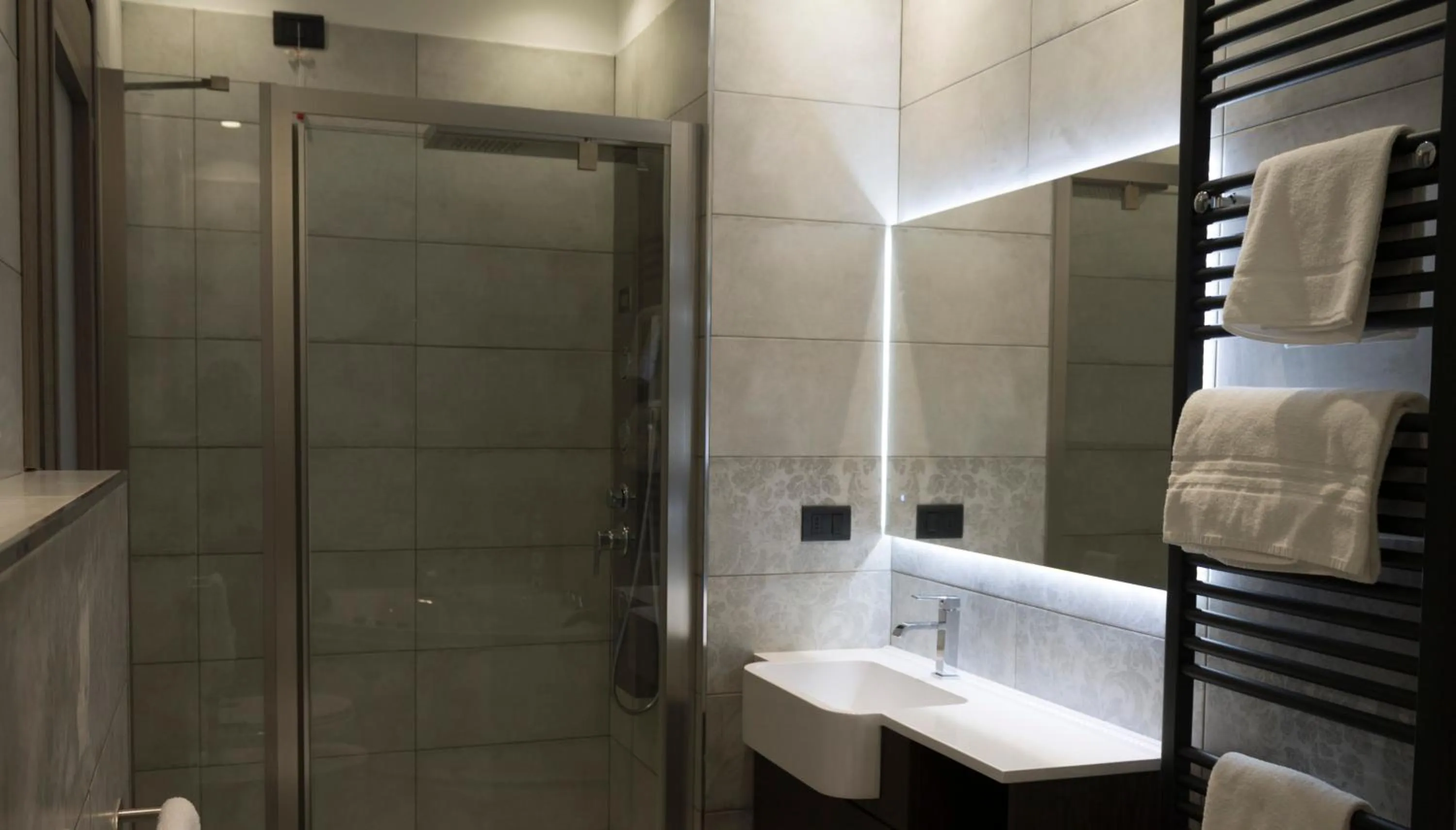 Shower in Hotel Europa Varese