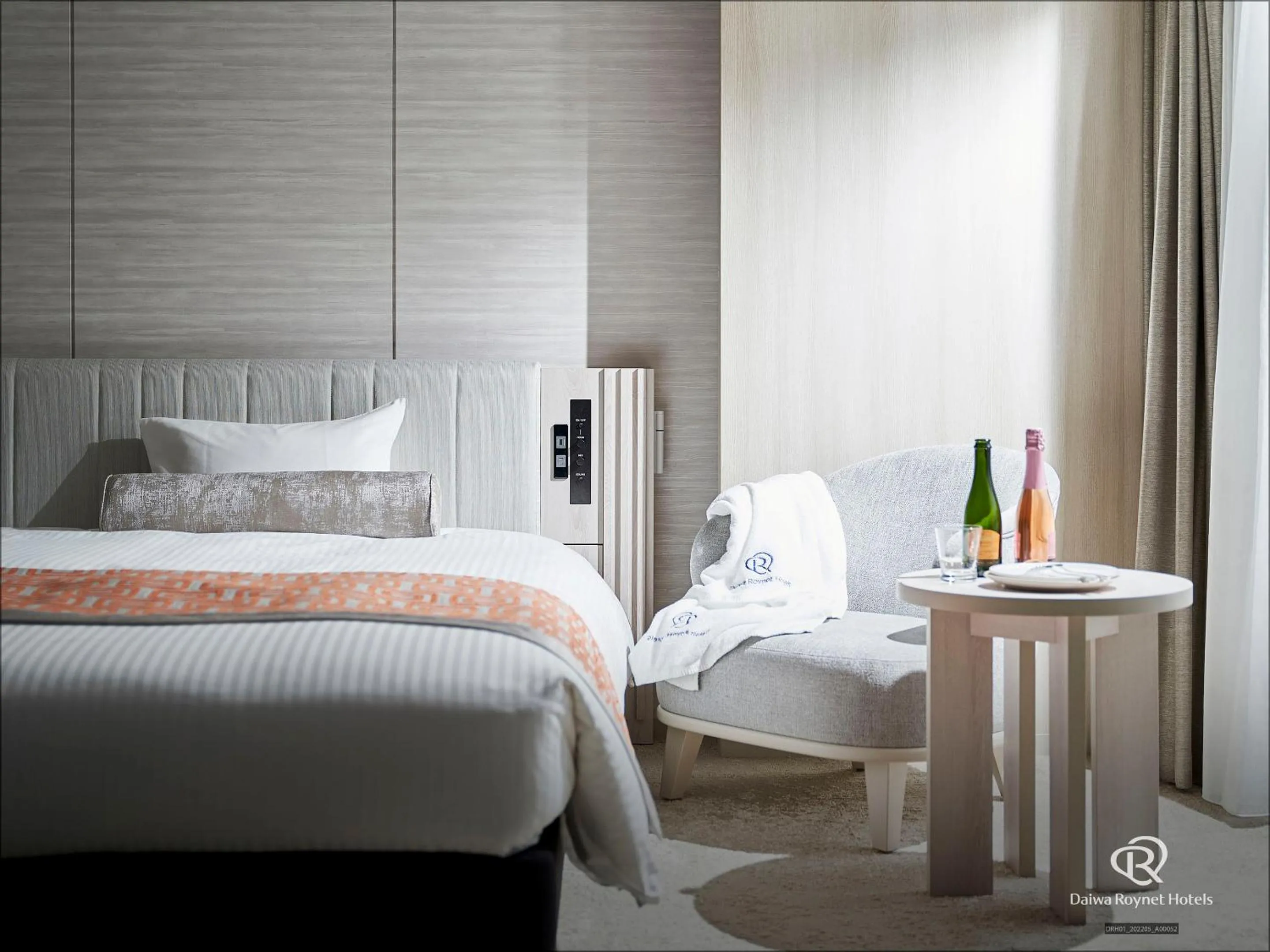 Bed in Daiwa Roynet Hotel Sendai Nishiguchi PREMIER