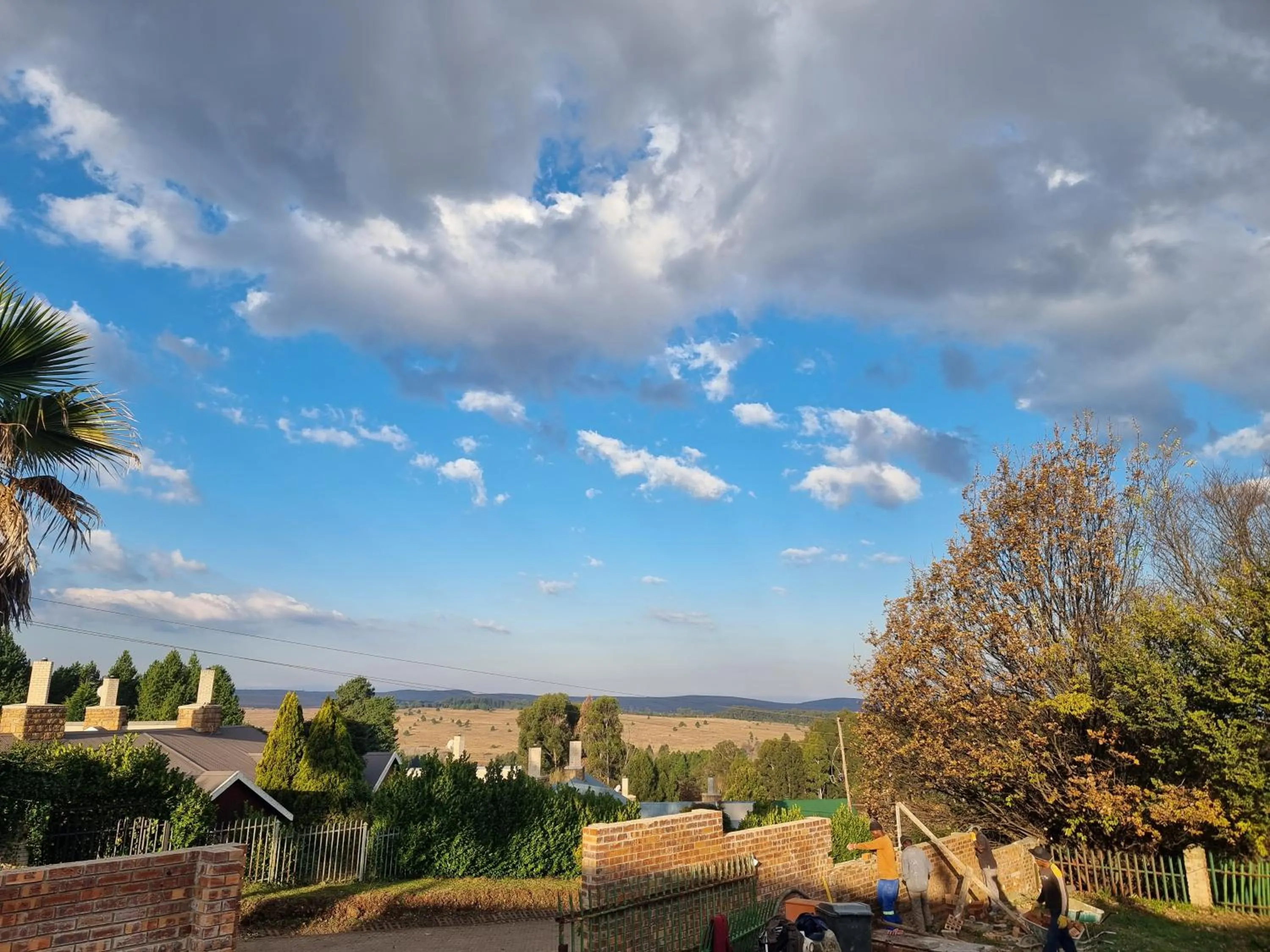 Valley View dullstroom - check in at The Highlander Hotel