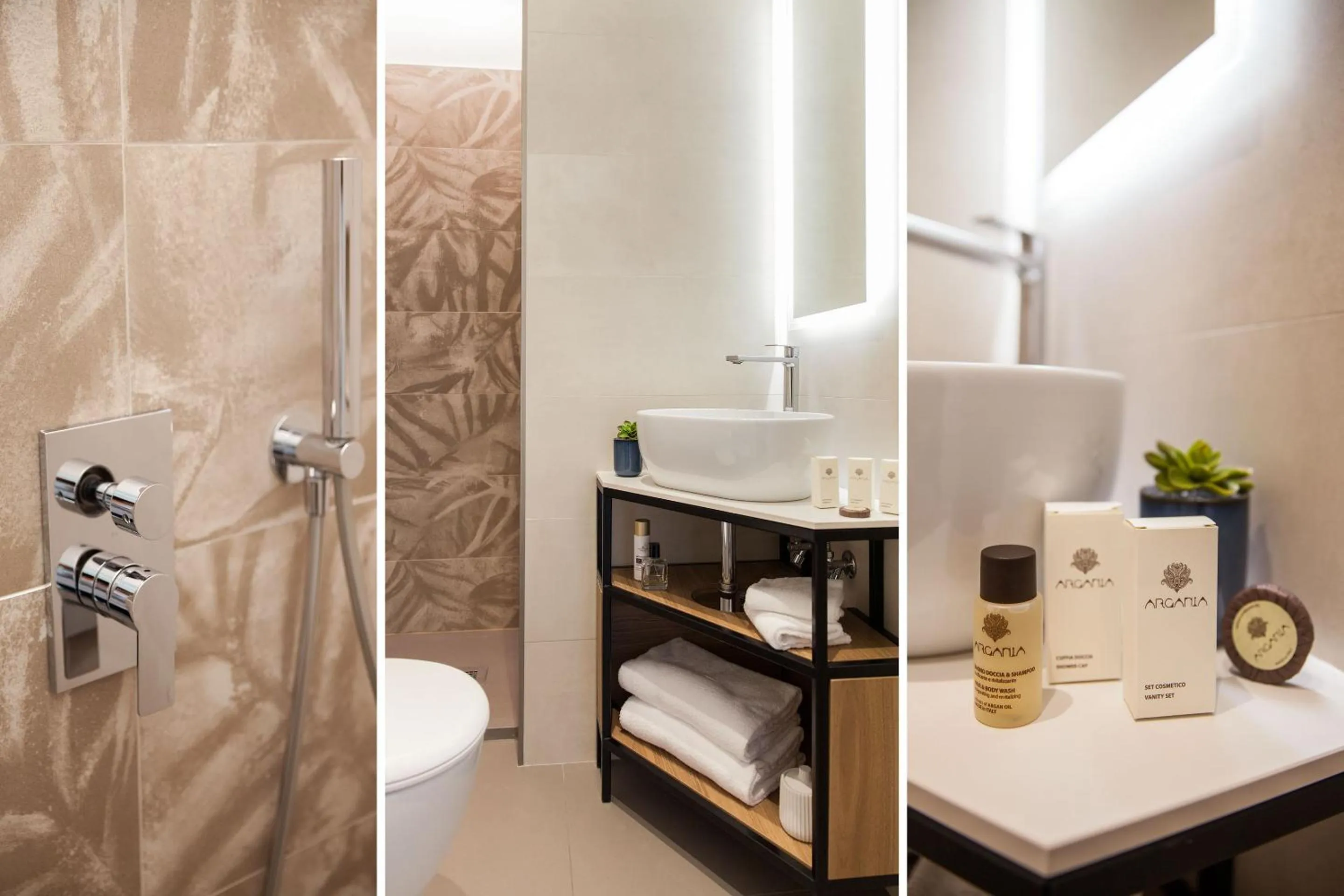 Bathroom in Hotel Vesuvio