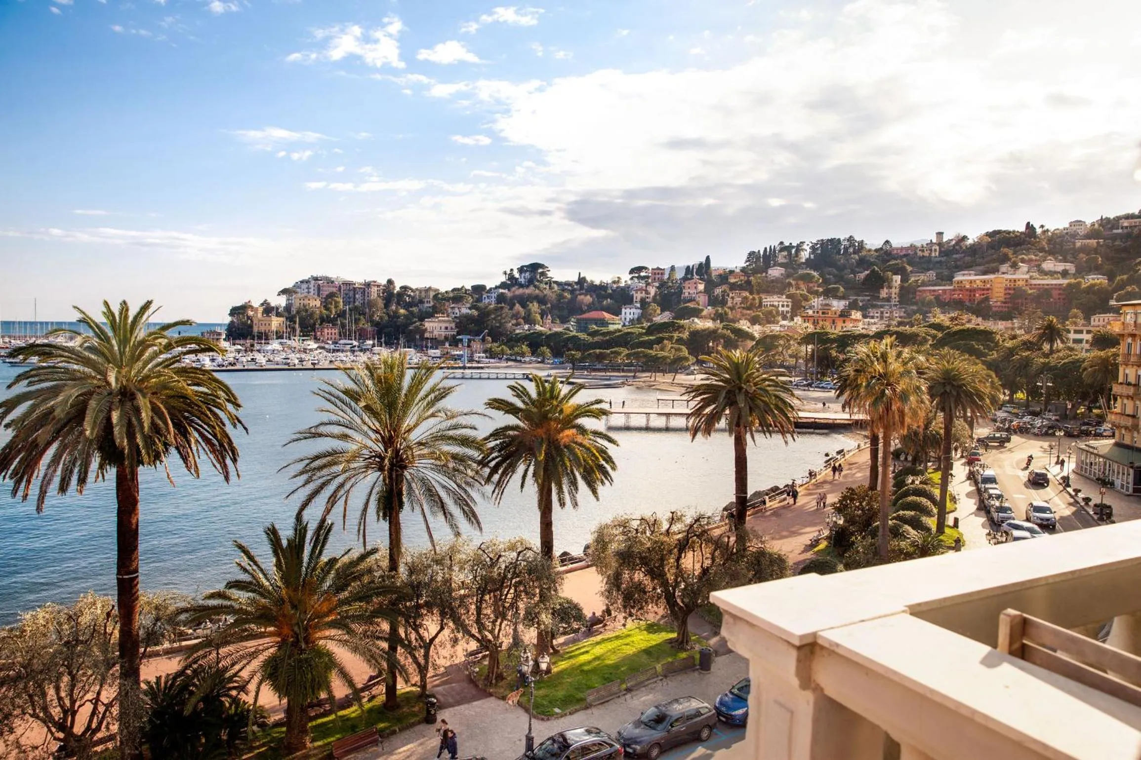 Day in Hotel Vesuvio