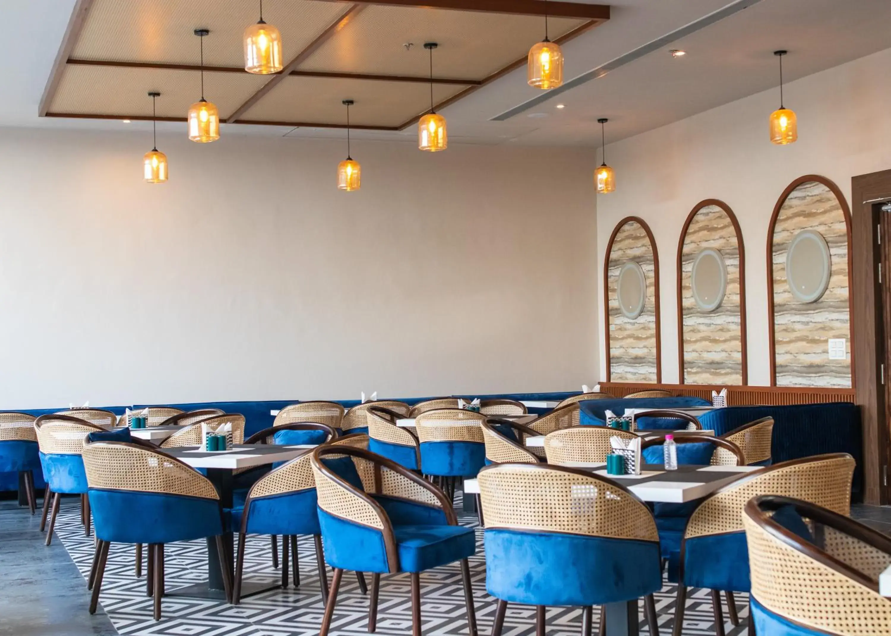 Restaurant/places to eat in The Fern Habitat, Jaipur Restaurant/places to eat in The Fern Habitat, Jaipur
