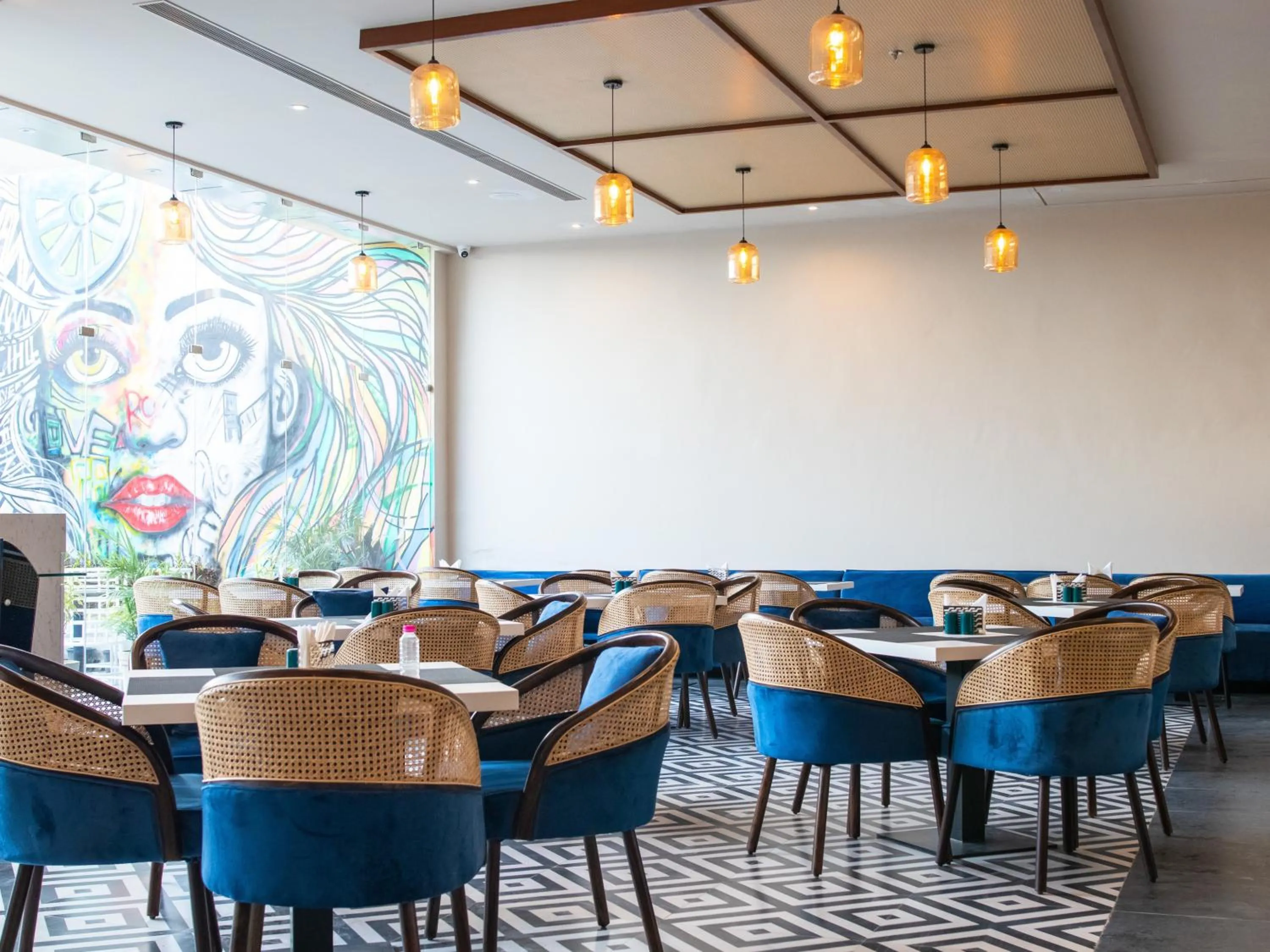 Restaurant/places to eat in The Fern Habitat, Jaipur