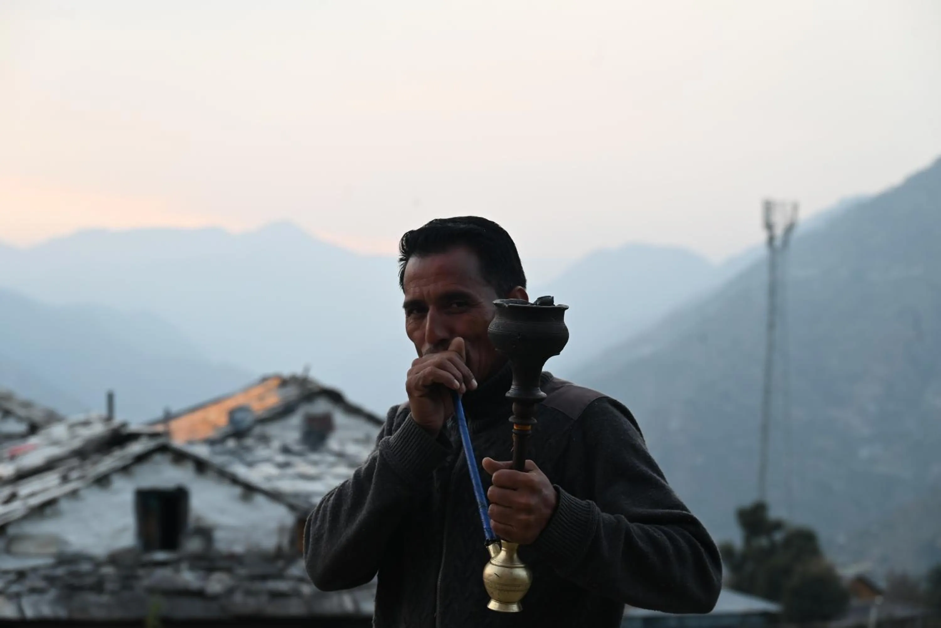 Restaurant/places to eat in MOZO Inn&Cafe Jibhi